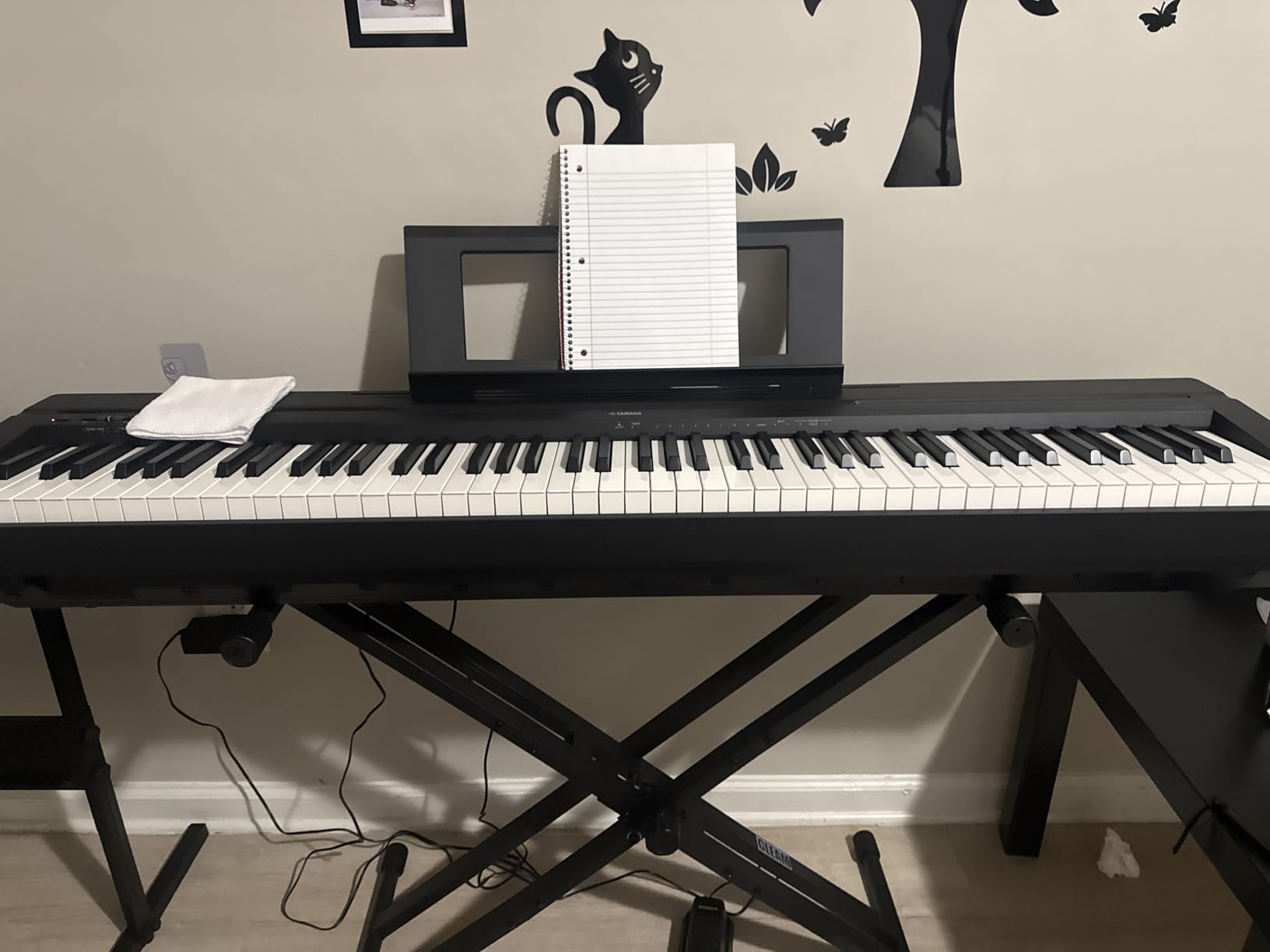YAMAHA P71 88-Key Weighted Action Digital Piano with Sustain Pedal and Power Supply (Amazon-Exclusive) customer photo 1