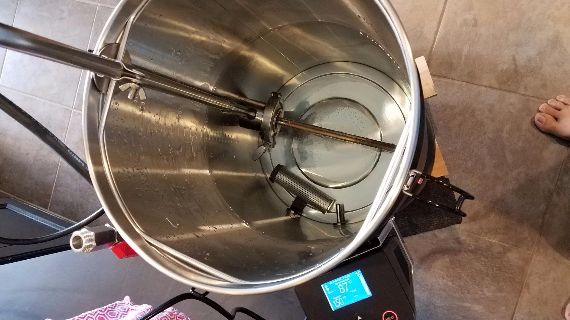 Grainfather Connect Complete All In One Home Beer Brewing System, 8 gallons customer photo 1