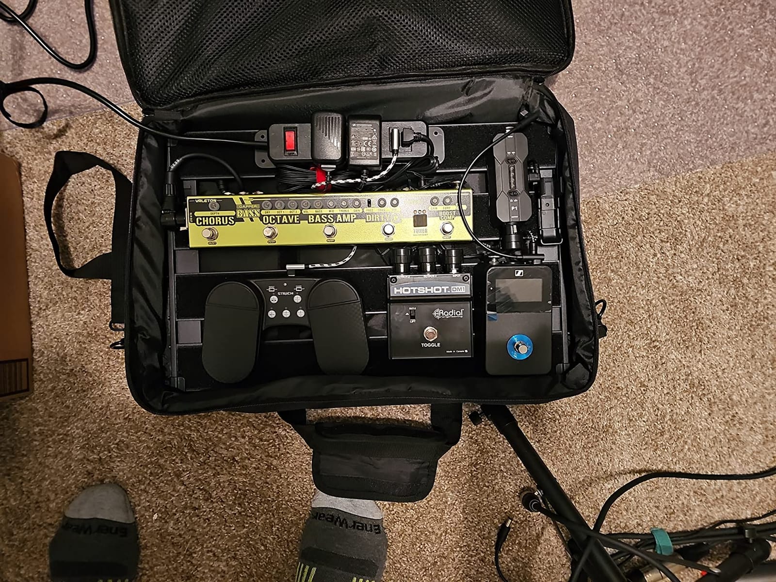 VALETON Dapper Bass DI Preamp Stage Session Gigging Gear Multi-Effects Pedal customer photo 2
