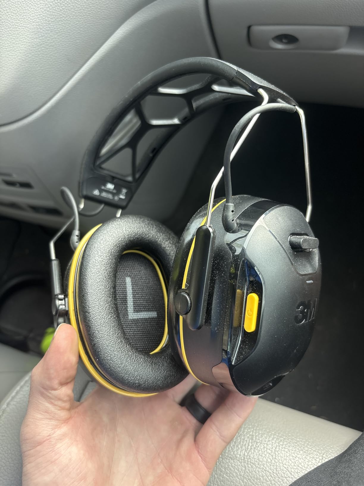 3M WorkTunes customer photo 2