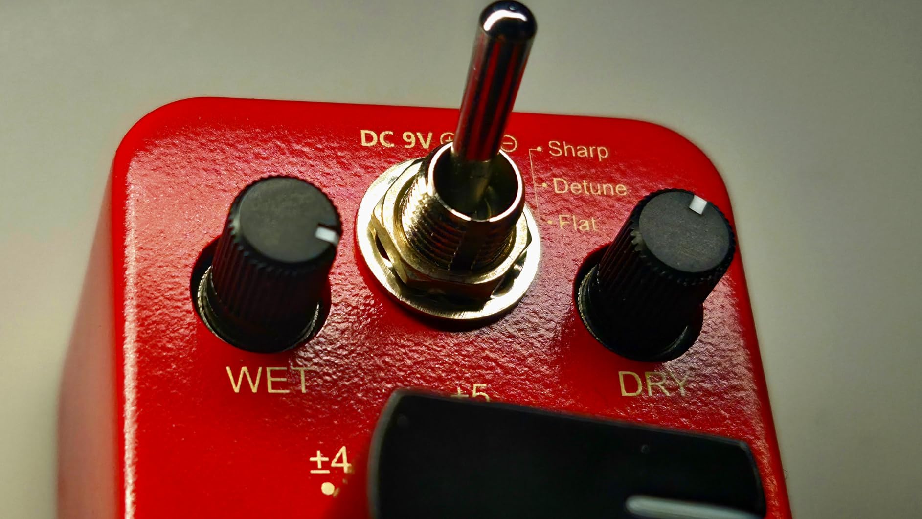 Donner Octave Guitar Pedal, Harmonic Square Digital Octave Mini Pedal Pitch Shifter 7 Shift Types 3 Tone Modes Sharp Detune Flat True Bypass customer photo 1