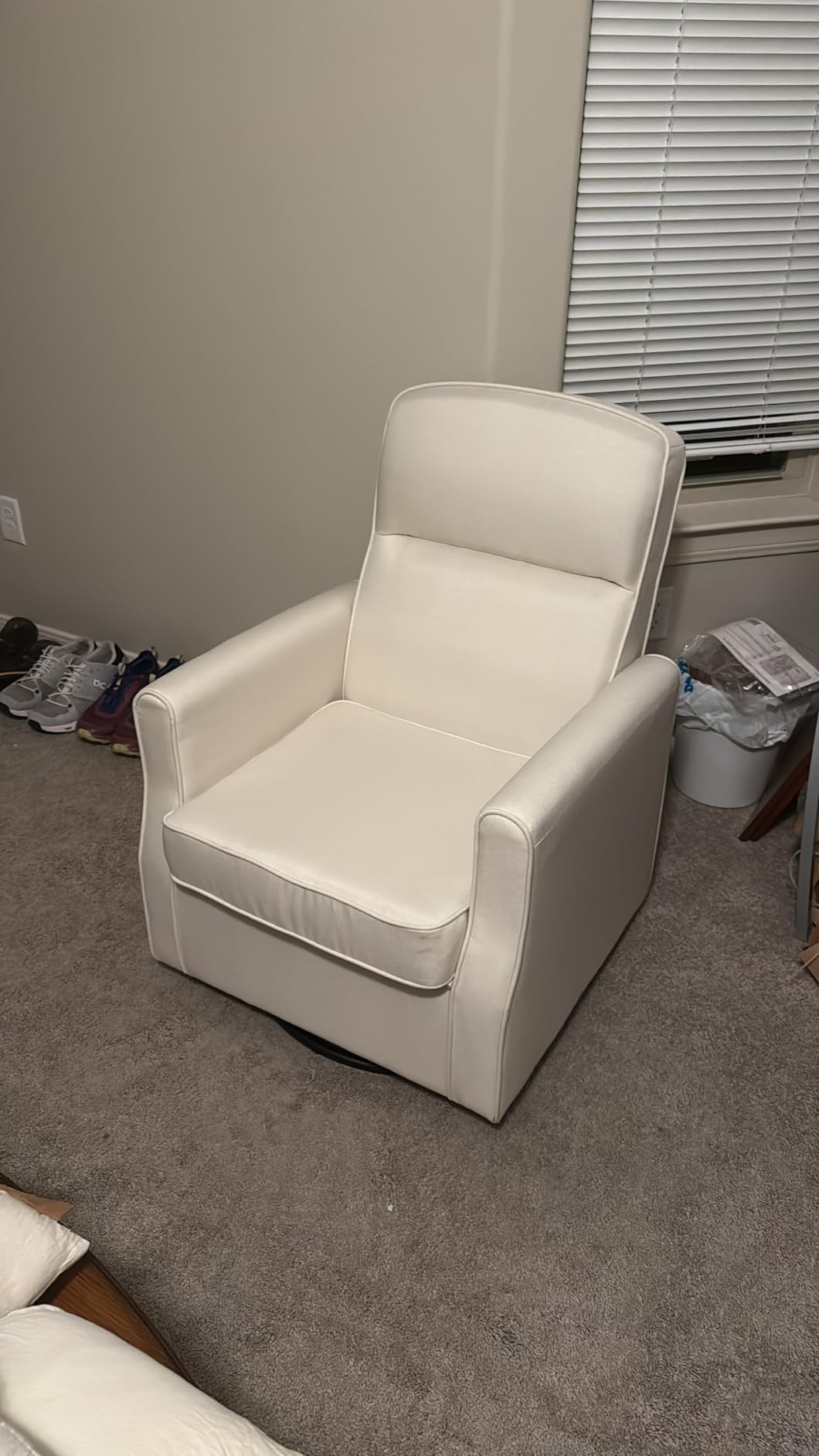 Delta Children Blair Slim Nursery Glider Swivel Rocker Chair, Cream customer photo 1