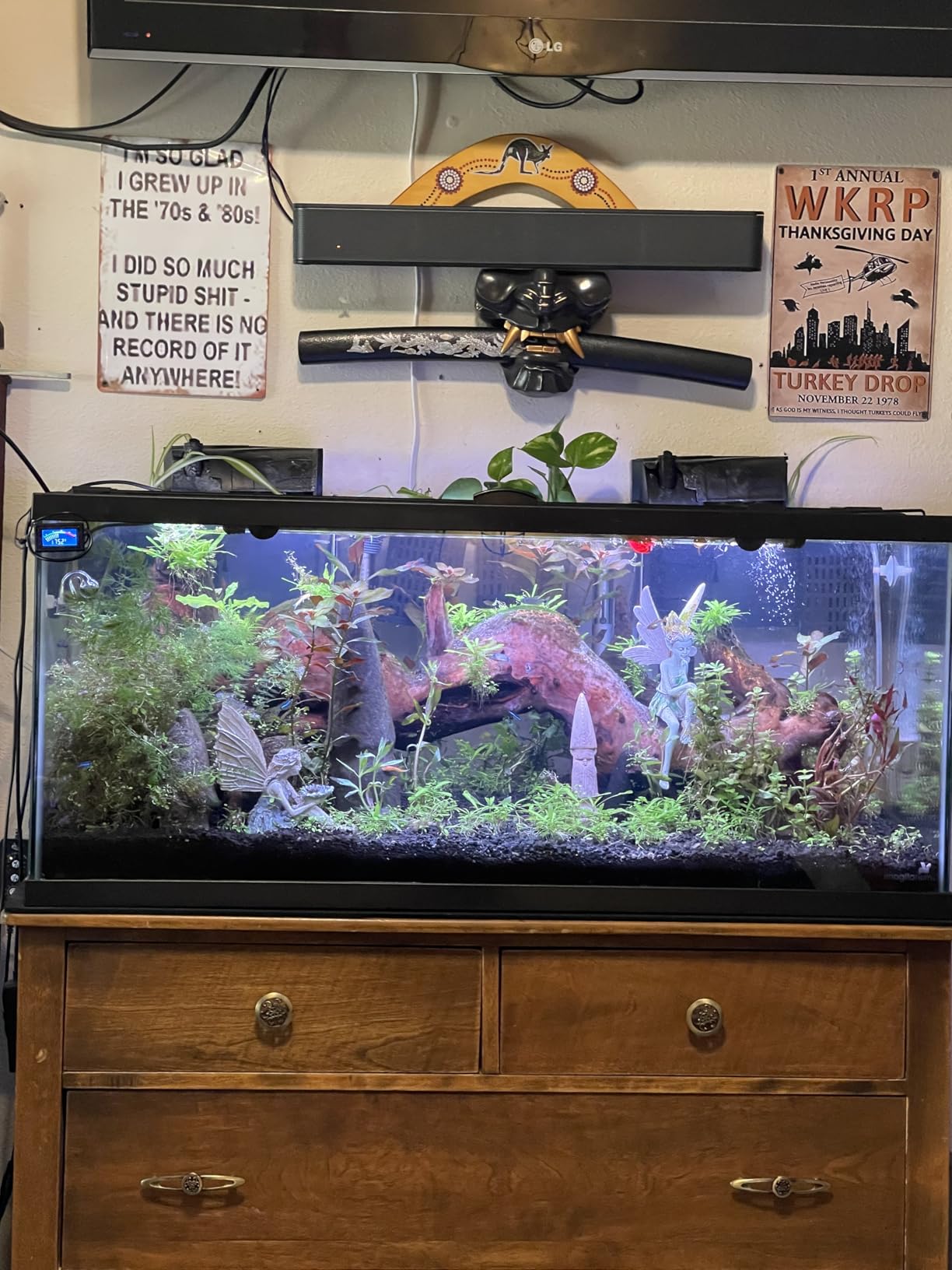15 inches LED Aquarium Light, 2.5W Fish Tank Light Underwater Light Submersible Crystal Glass Lights, 21 LED Beads 12 Colors 19 Modes Brightness Adjustable Memory Function IP68 Waterproof customer photo 1