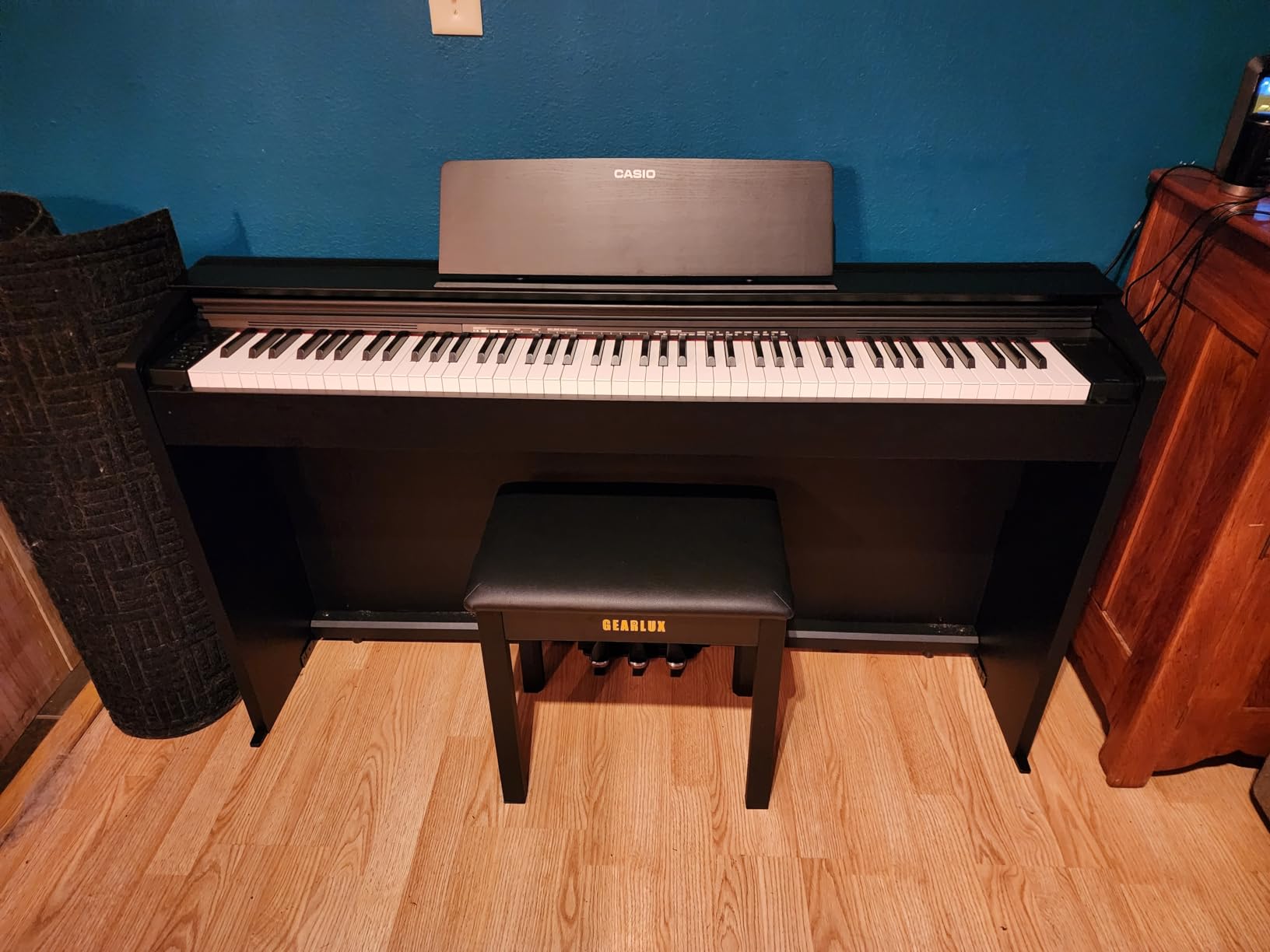 Casio PX-870 Privia Digital Piano - Black Bundle with Furniture Bench, Headphones, Instructional Book, Online Lessons, Instructional DVD, and Austin Bazaar Polishing Cloth customer photo 1