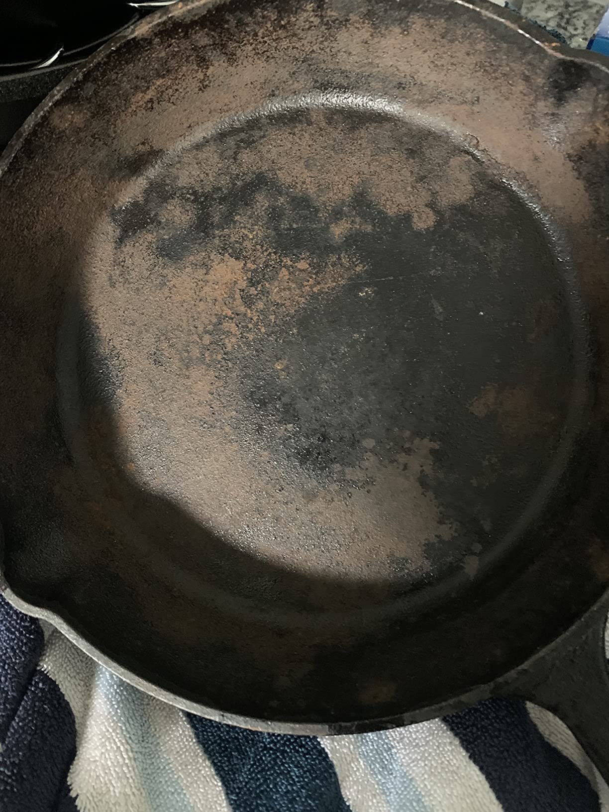 CARON & DOUCET - Cast Iron Cleaning & Conditioning Set: Seasoning Oil & Cleaning Soap | 100% Plant-Based | Best for Washing, Restoring & Seasoning Cast Iron Skillets, Pans & Grills! 8oz Each customer photo 1