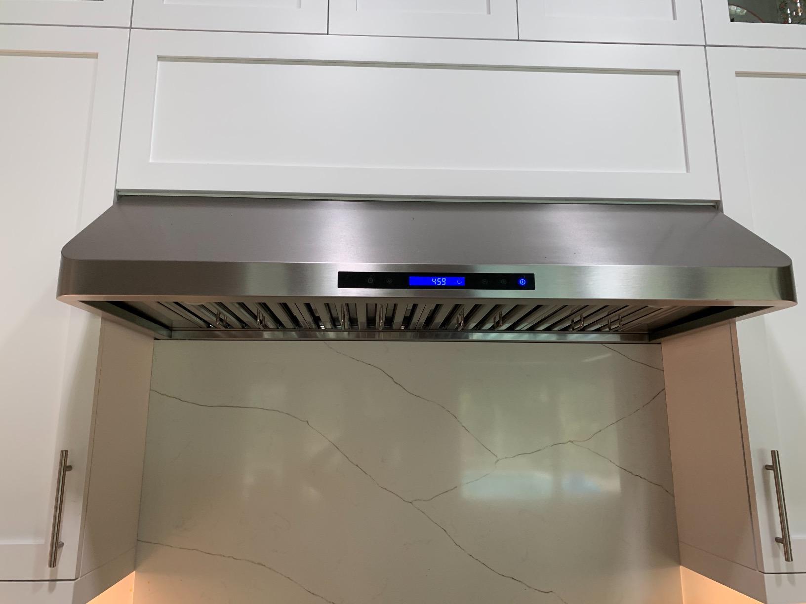 Cosmo COS-QS48 48 in. Haven Coll 500 CFM Ducted Under Cabinet Range Hood, LED, Stainless, Soft Touch Controls, Wireless Remote, Dual Motor, Permanent Dishwasher-Safe Baffle Filters, 4 Fan Speeds customer photo 1