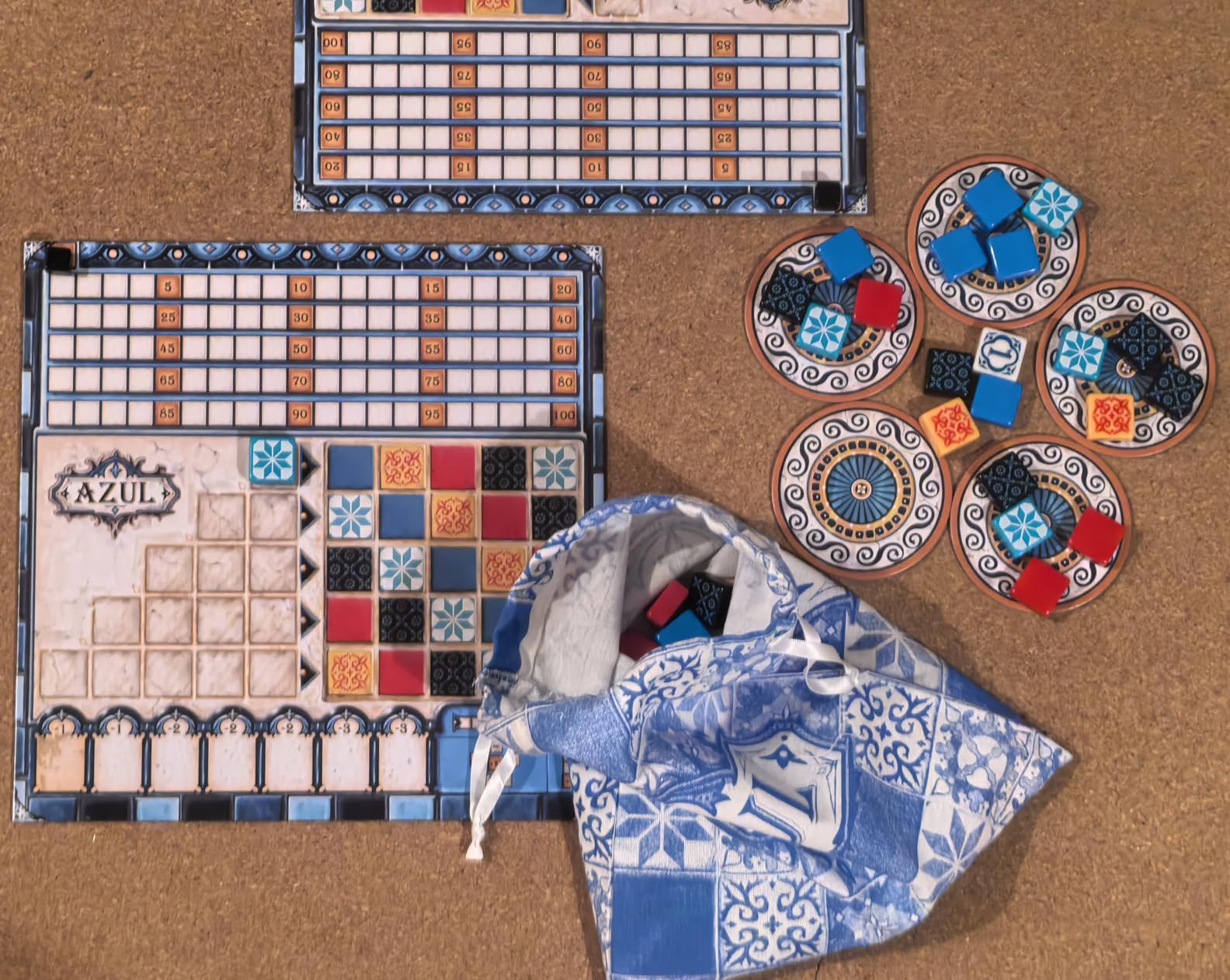Azul Mosaic Tile-Placement Strategy Board Game, 2-4 Players, 30-45 Min customer photo 1