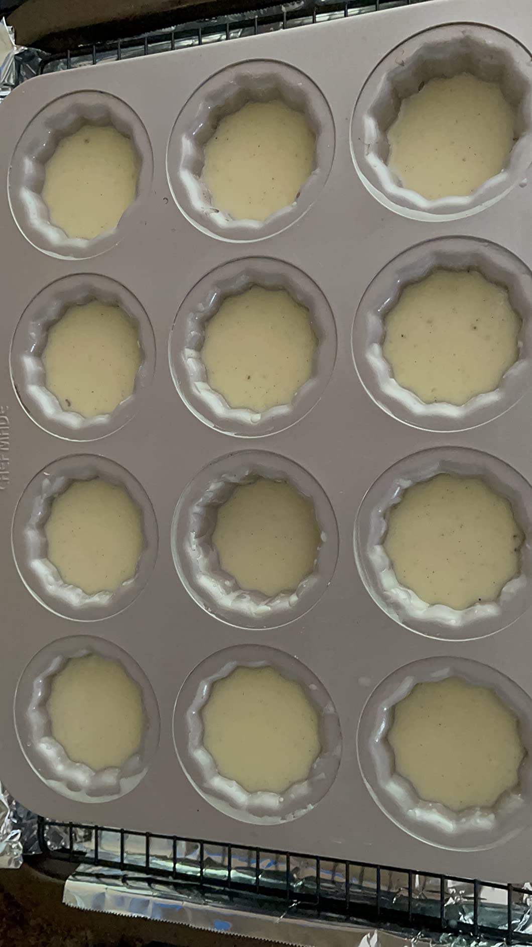 CHEFMADE Canele Mold Cake Pan, 12-Cavity Non-Stick Canele Muffin Bakeware Cupcake Pan for Oven Baking (Champagne Gold) customer photo 2