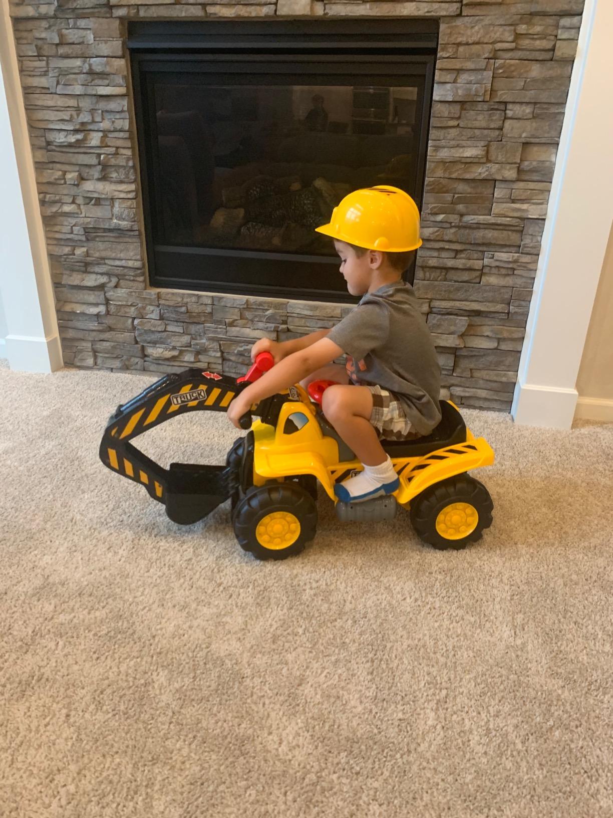 Play22 Toy Tractors for Kids Ride On Excavator - Sounds, Helmet & Rocks customer photo 2