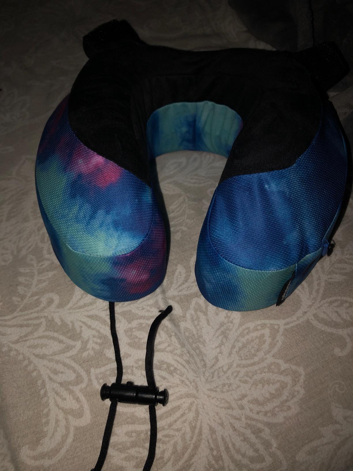 Cabeau Evolution S3 Travel Pillow - Memory Foam Neck Pillow for Airplane and Long Flights with Seat Straps for Head and Neck Support, 360 Degree Support (Steel Grey) customer photo 1