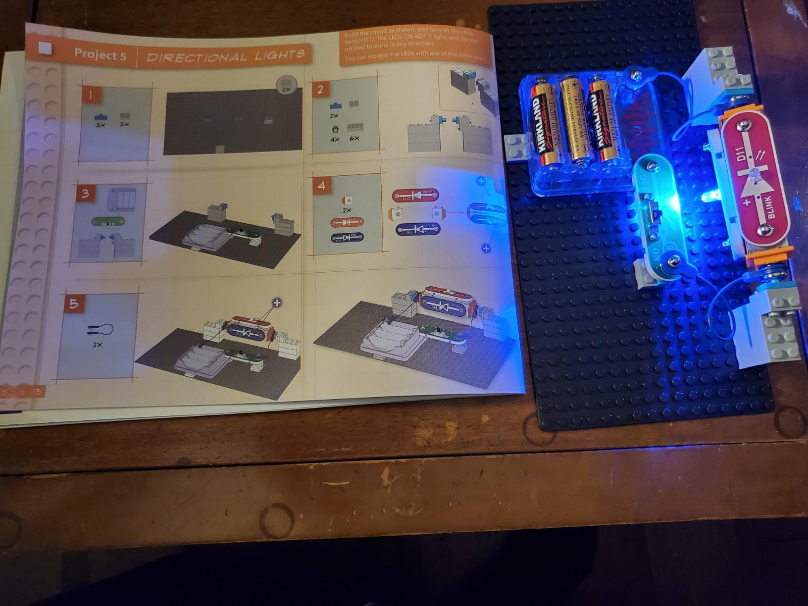 SNAP CIRCUITS BRIC Structures STEM Building & Electronics Kit, Ages 8+ customer photo 2