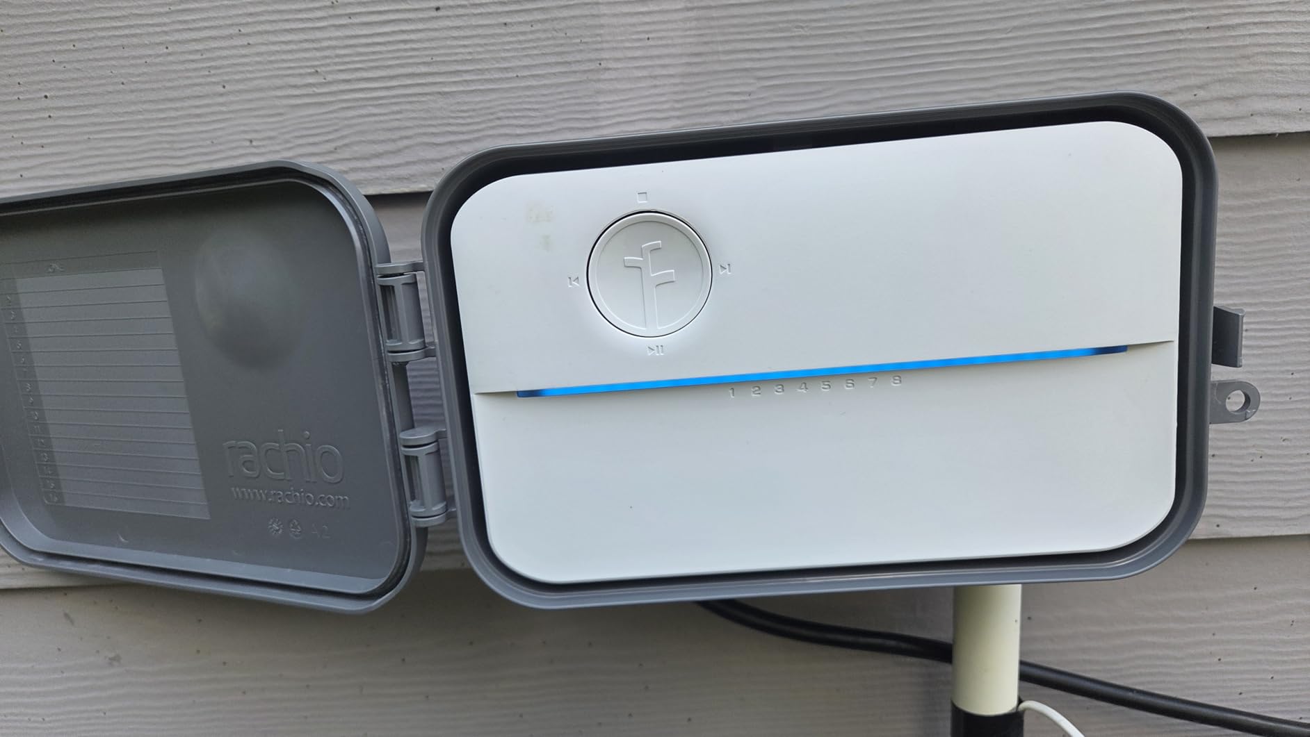 Rachio 3: 8 Zone Smart Sprinkler Controller (Simple Automated Scheduling + Local Weather Intelligence. Save Water w/ Rain, Freeze & Wind Skip), App Enabled, Works w/ Alexa, Fast & Easy Install customer photo 1