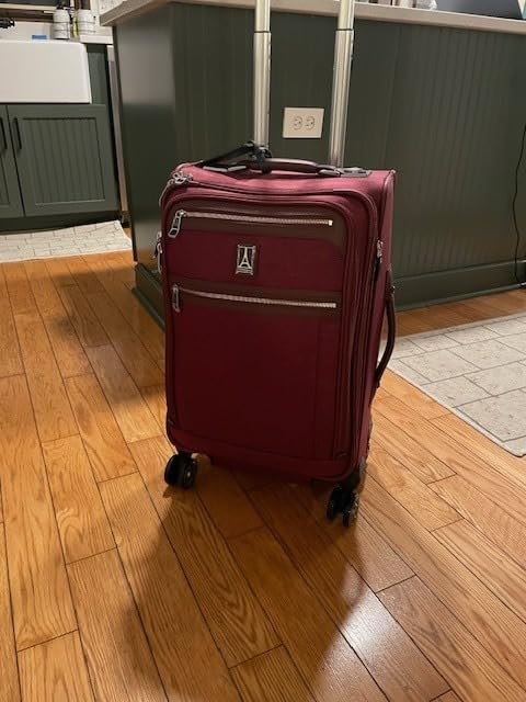 Travelpro Platinum Elite Checked Luggage Spinner, Red, 29-Inch | Expandable Softside With USB Port, Built-In Suiter, 8 Wheels & TSA-Approved Lock for Travelers customer photo 1