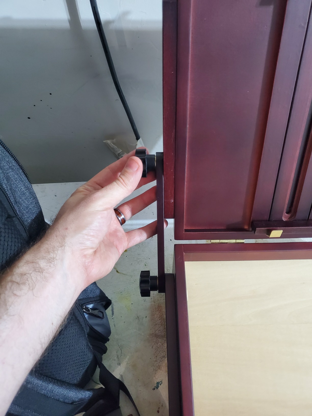 Soho Urban Artist Pochade Box for Plein - Aire Painting French Easel, Lightweight, Portable & Adjustable, Mahogany Finish customer photo 1