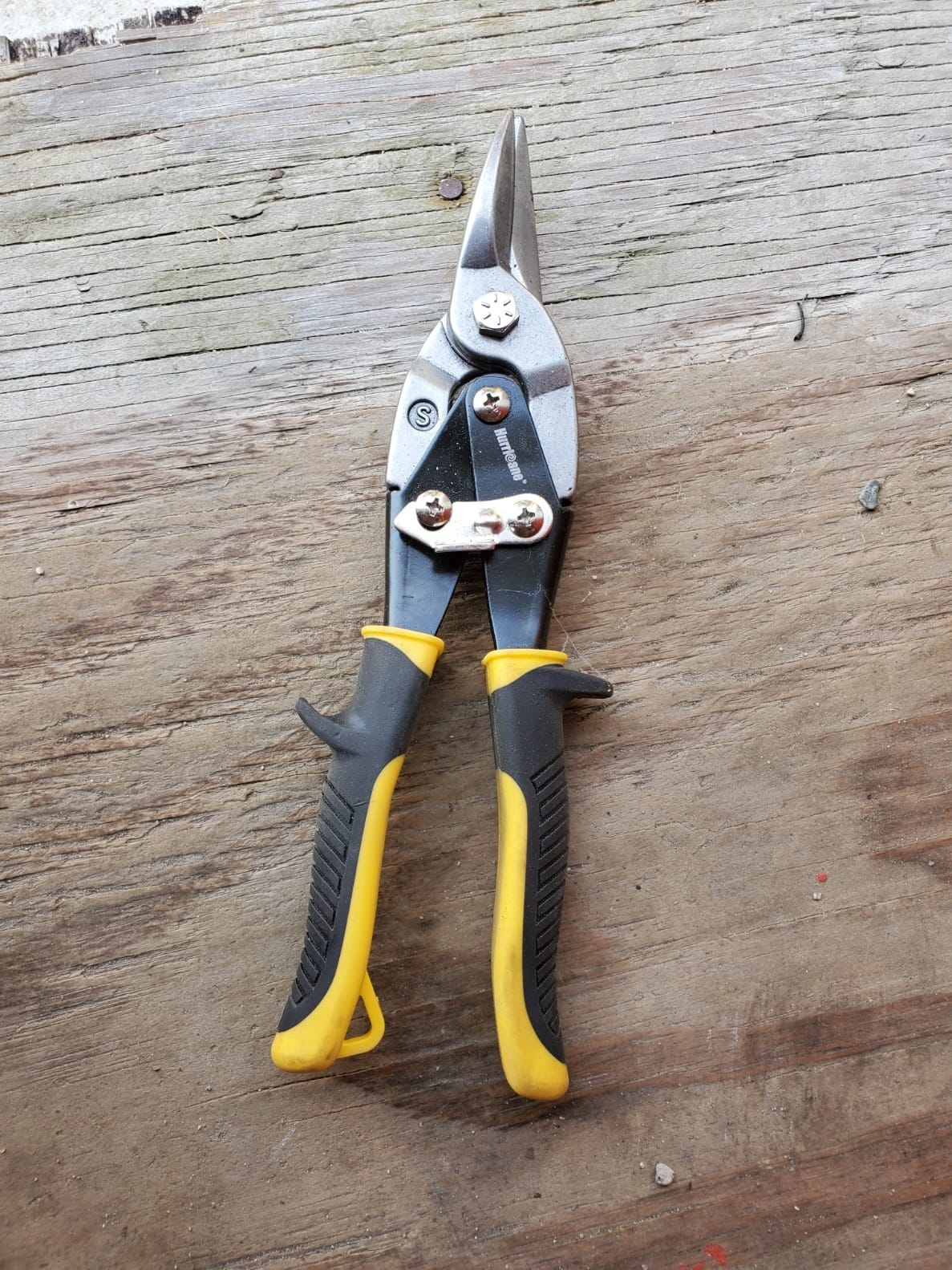 HURRICANE 10 inch Aviation Tin Snips, Straight Cut Metal Shears with Non-Slip Tyregrip Handle, Cr-V Steel Blades Shears for Thin Sheet Metal, Aluminum, Gutter & DIY Projects customer photo 1