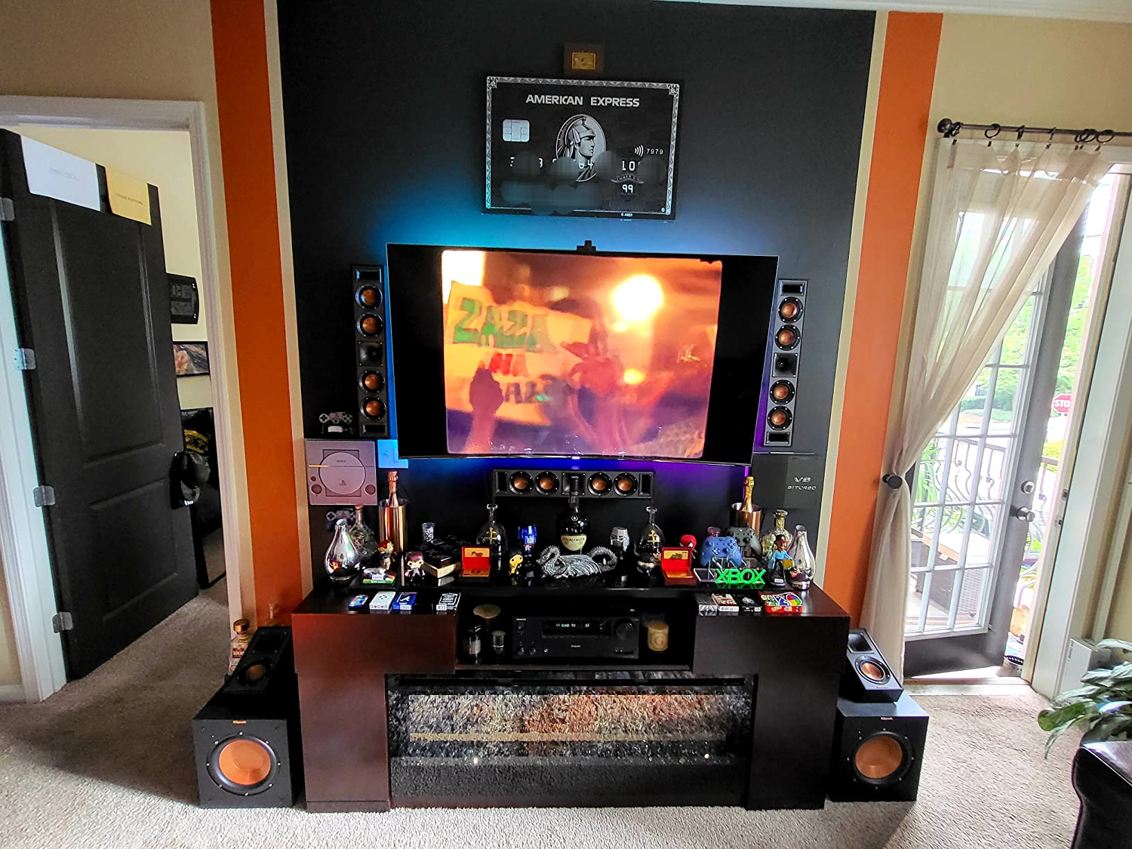 Klipsch R-620F Floorstanding Speaker with Tractrix Horn Technology | Live Concert-Going Experience in Your Living Room, Ebony customer photo 1