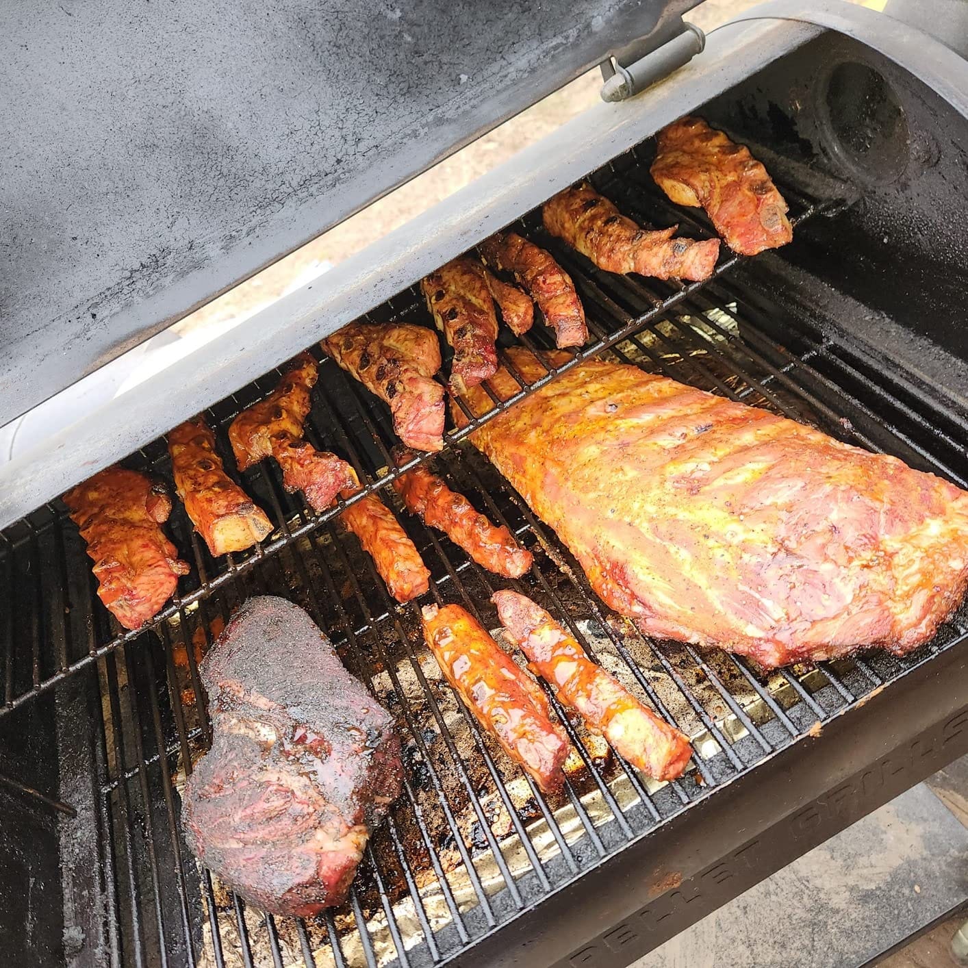 Z GRILLS ZPG-450A Wood Pellet Grill & Smoker with PID V3.0 Controller, 459 Sq in Cook Area, Meat Probe, Foldable Shelf&Side Shelf, 8 in 1 BBQ Grill Outdoor Auto Temperature Control, Black customer photo 1