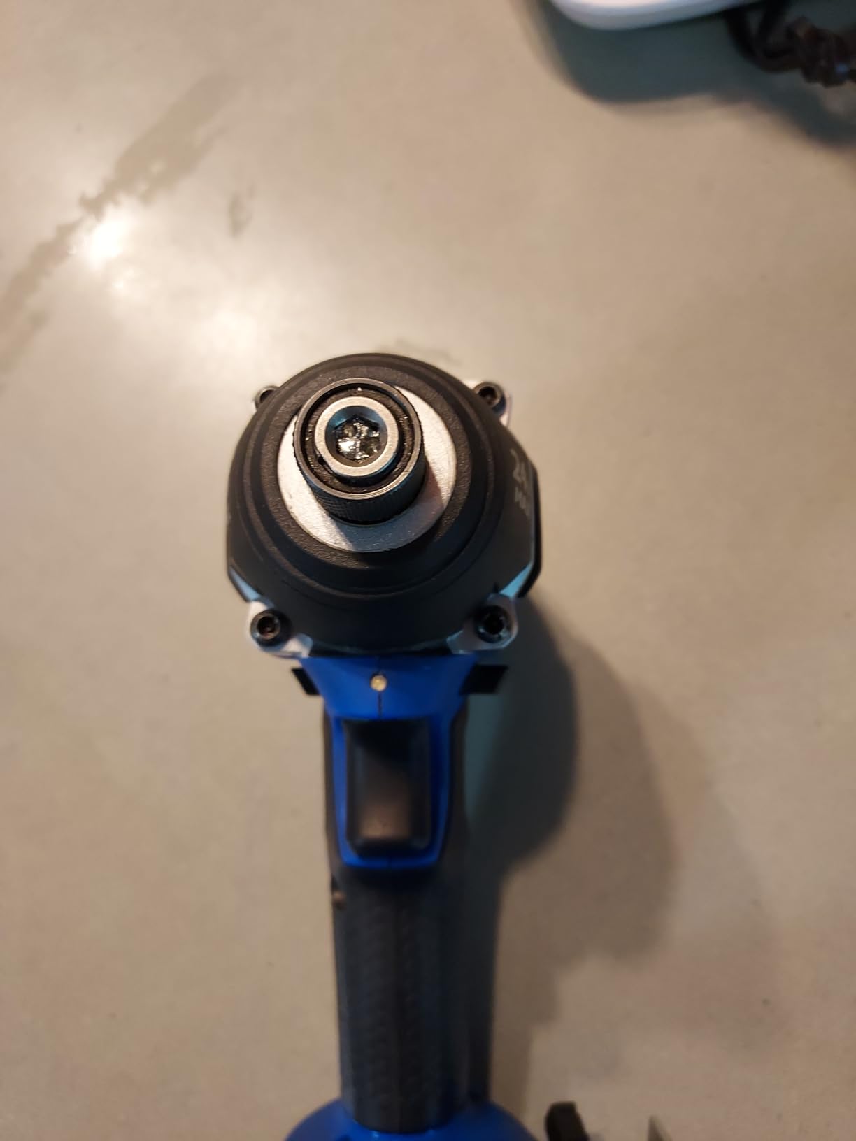 Kobalt 24 volt Impact Driver Brushless 1/4 inch (324B-03) customer photo 2