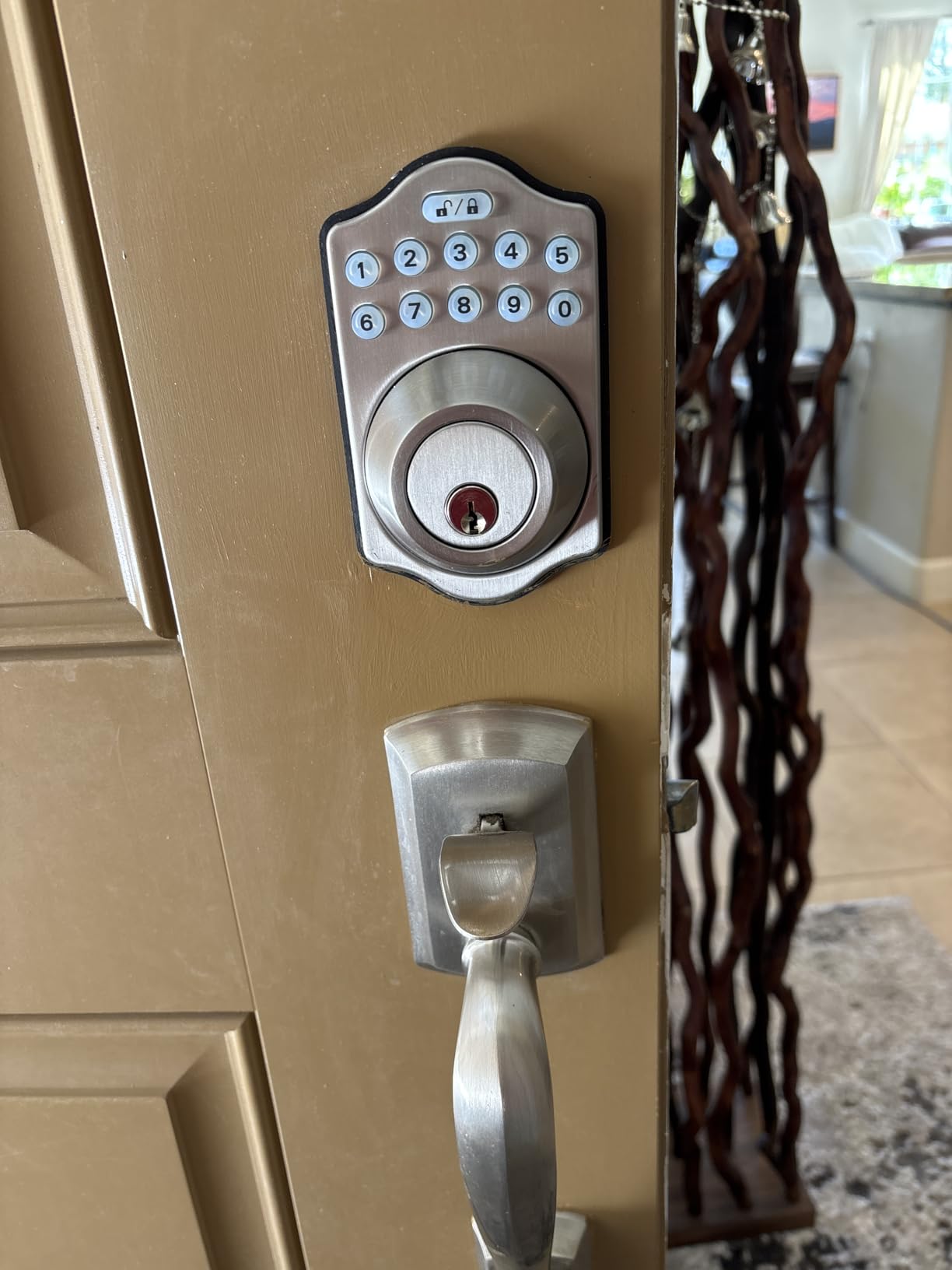 Amazon Basics Electronic Keypad Deadbolt Door Lock with Auto Lock, Customizable User Codes, One-time Codes, Touch-Control Keyless Entry, Traditional, Satin Nickel, 1-Pack customer photo 2
