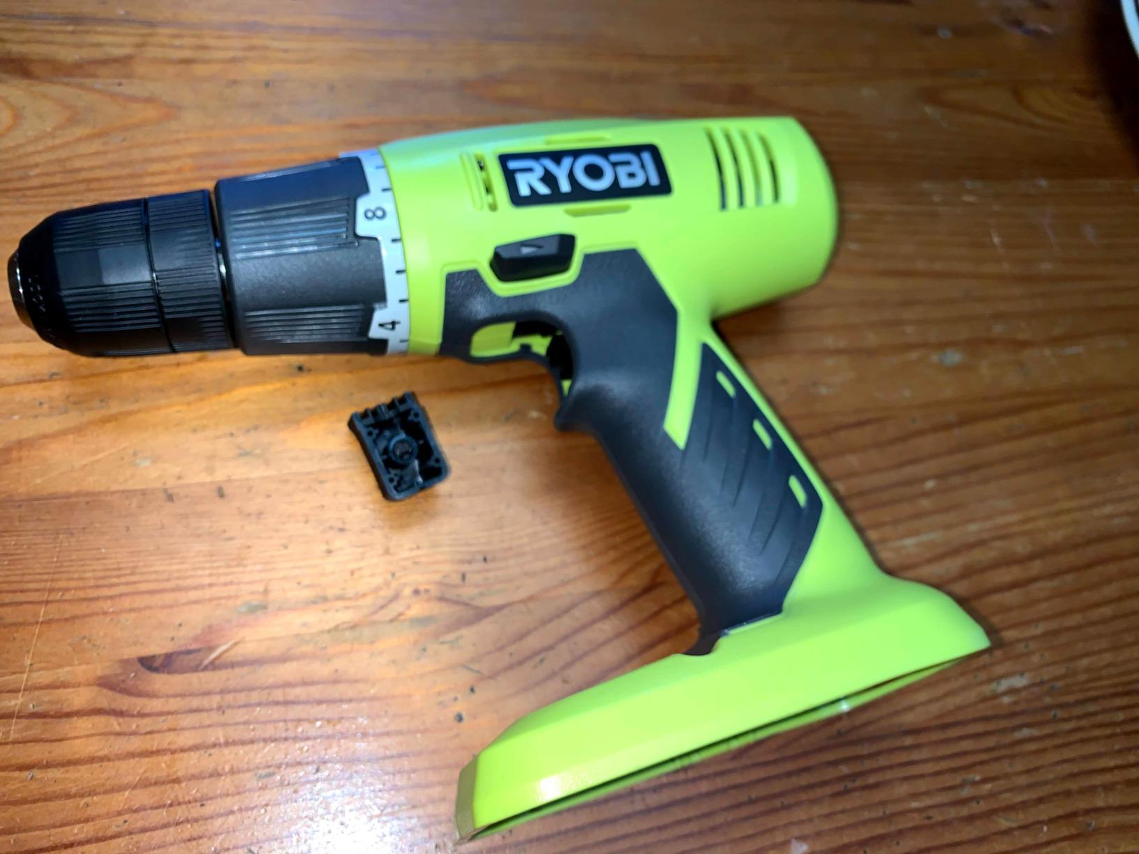 18V Drill Set with Lithium-Ion Battery, Charger, Bits & Bag customer photo 2