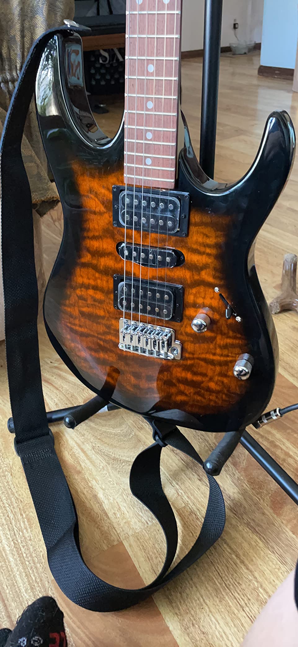 Ibanez Gio GRX70QA - Transparent Violet Sunburst customer photo 2