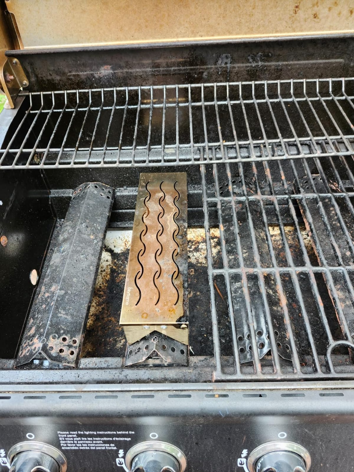 Skyflame Wood Chip Smoker Box for Charcoal, Propane Gas Grill customer photo 2