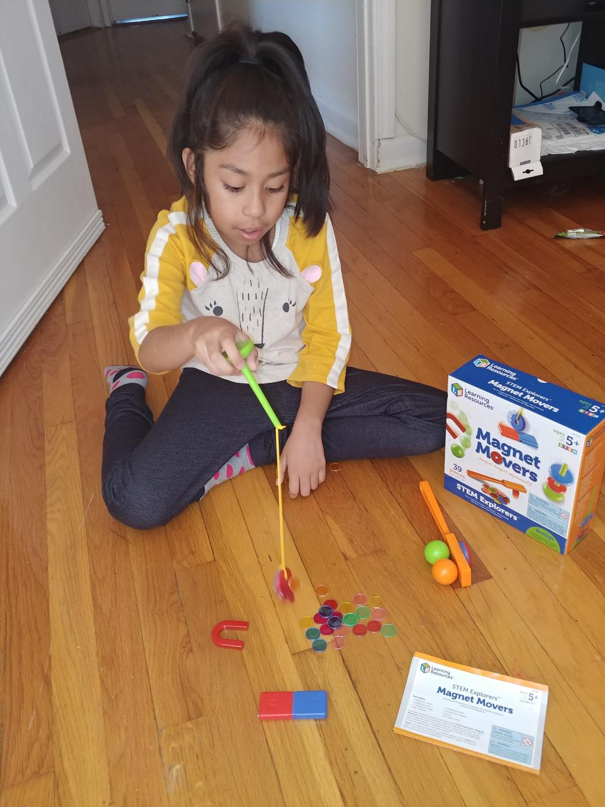 Learning Resources STEM Explorers Magnet Movers customer photo 1
