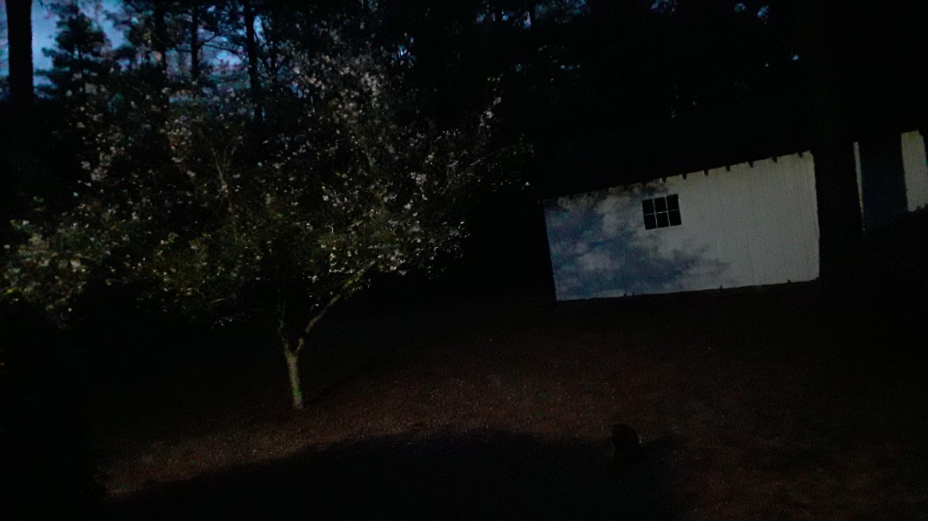 LEPOWER Solar LED Security Lights, PIR Motion Sensor Outdoor, 1600LM, Yard customer photo 2