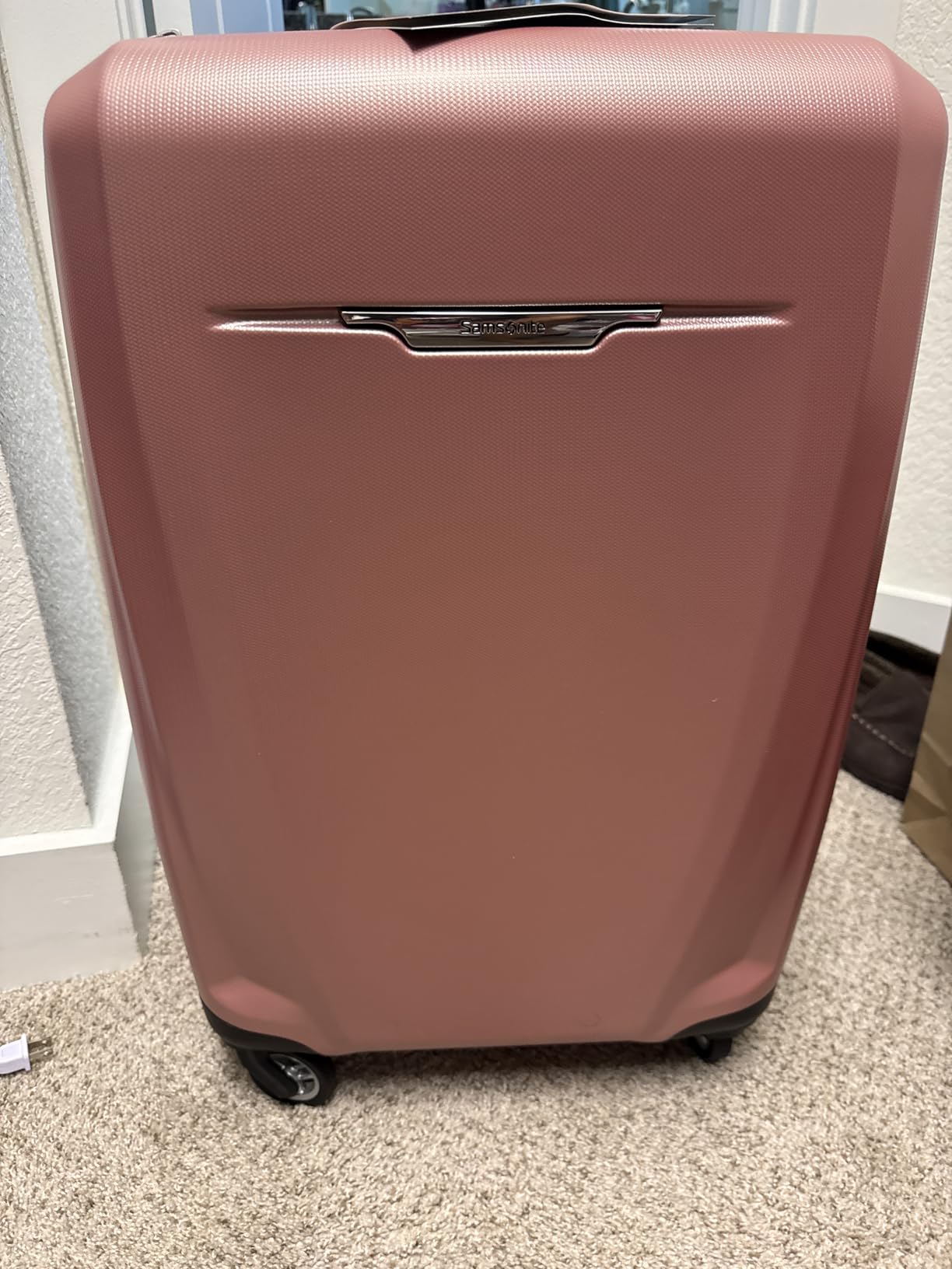 Samsonite Winfield 3 DLX Hardside Expandable Luggage with Spinners, Checked-Medium 25-Inch, Rose customer photo 1