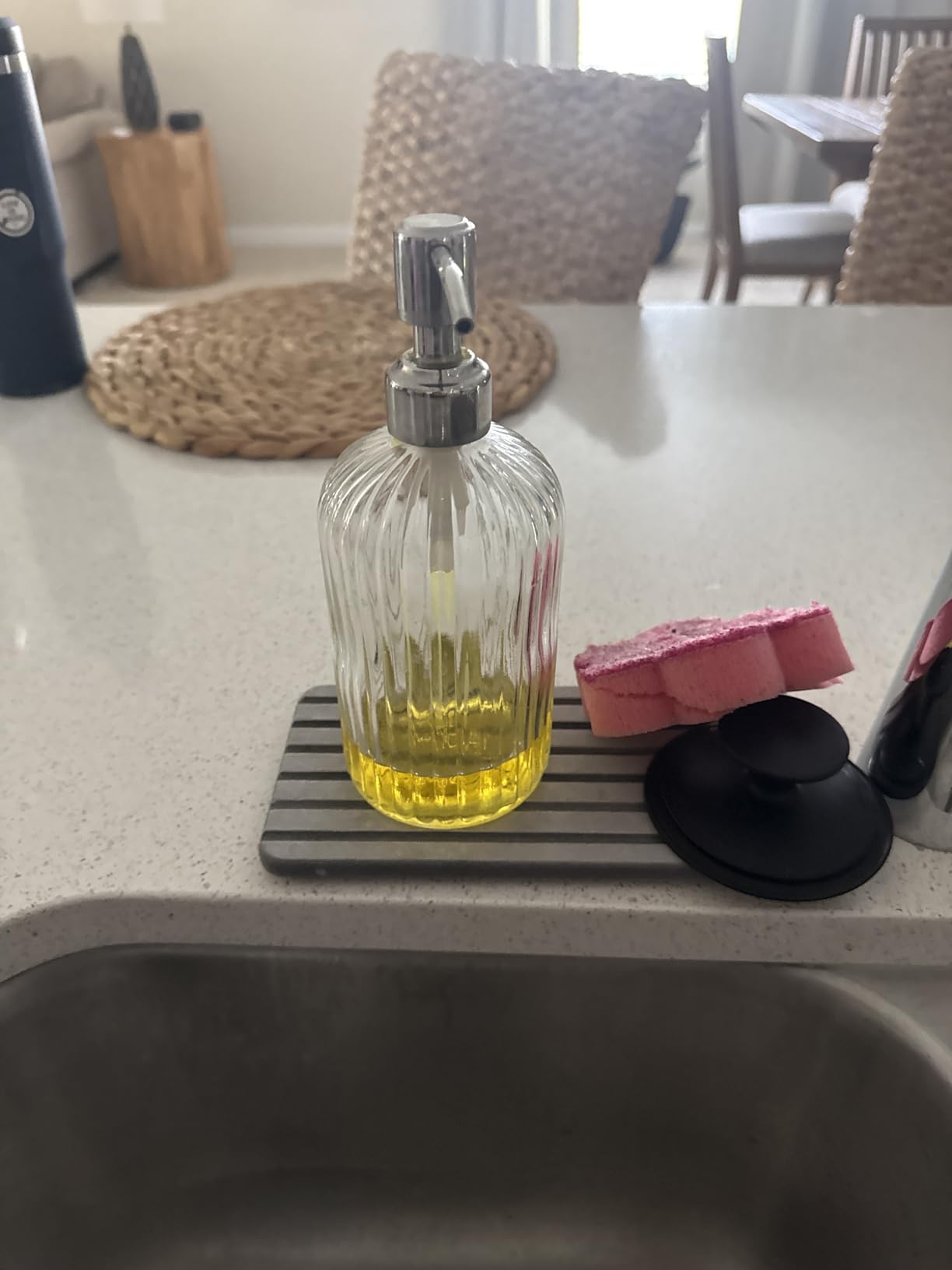 JASAI 18 Oz Clear Glass Soap Dispenser with Rust Proof Stainless Steel Pump customer photo 2
