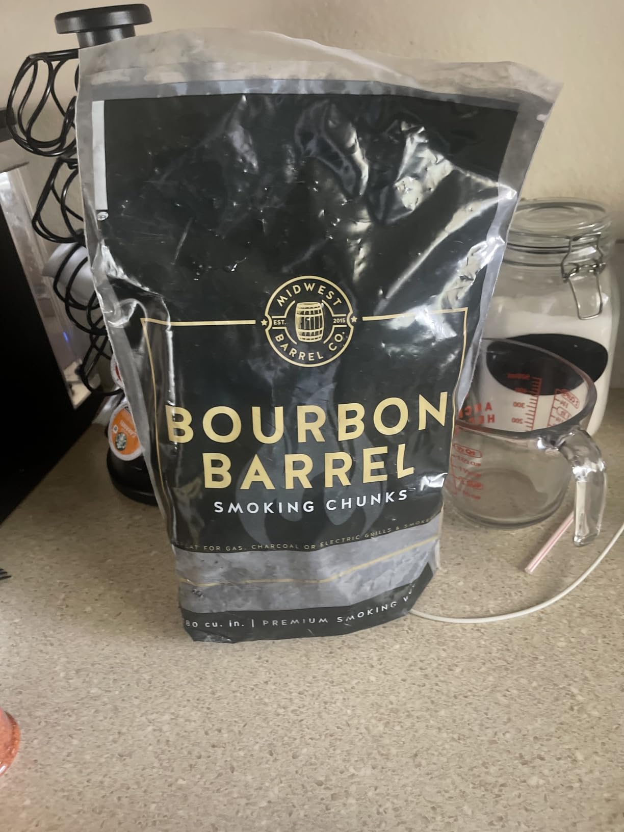 Midwest Barrel Company Bourbon Barrel BBQ Smoking Wood Chunks, 1-4 in | Authentic American White Oak Wood Chunks from Bourbon Barrels, Slow Burning, for BBQ, Lamb, Pork, Poultry, Veggies, Cheese customer photo 1