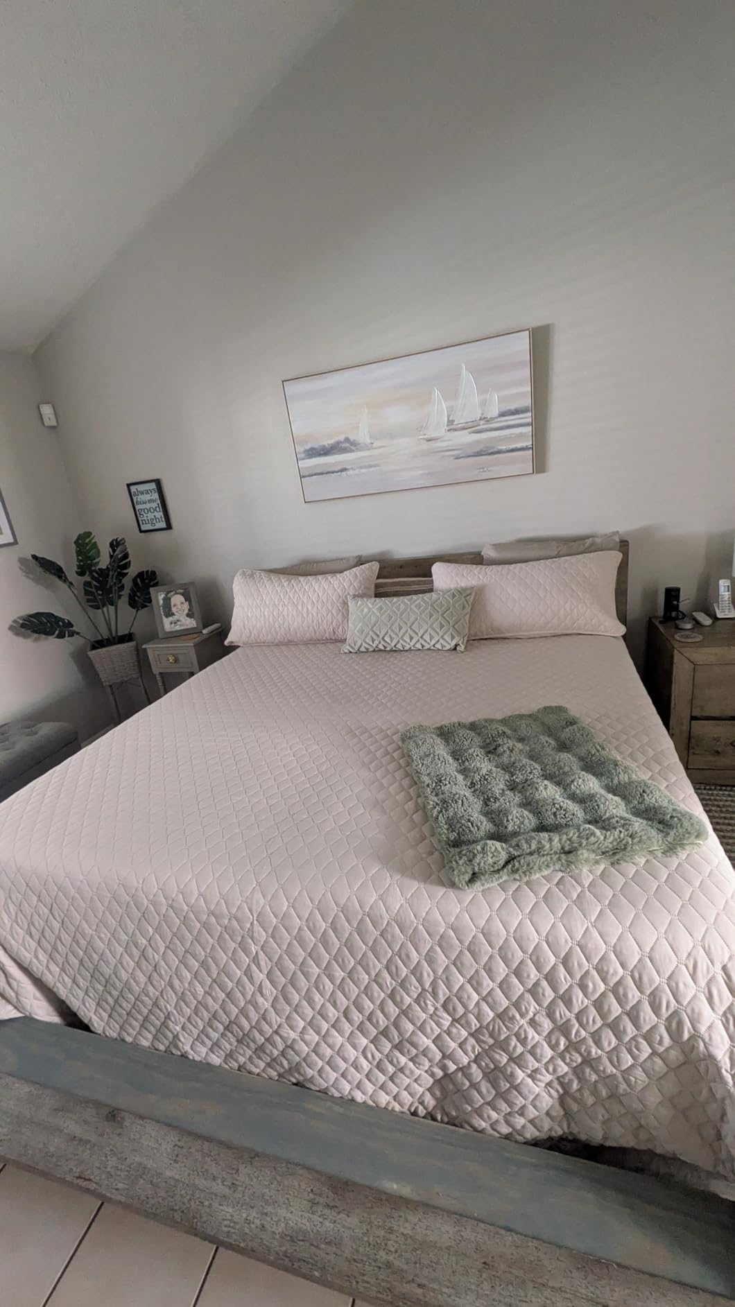 Exclusivo Mezcla Reversible Full Queen Quilt Bedding Set, Grey | Lightweight Bedspreads with 2 Pillow Shams, Soft Microfiber, All Season Bed Coverlets for Bedroom Guest Room, 90x96 Inch customer photo 2