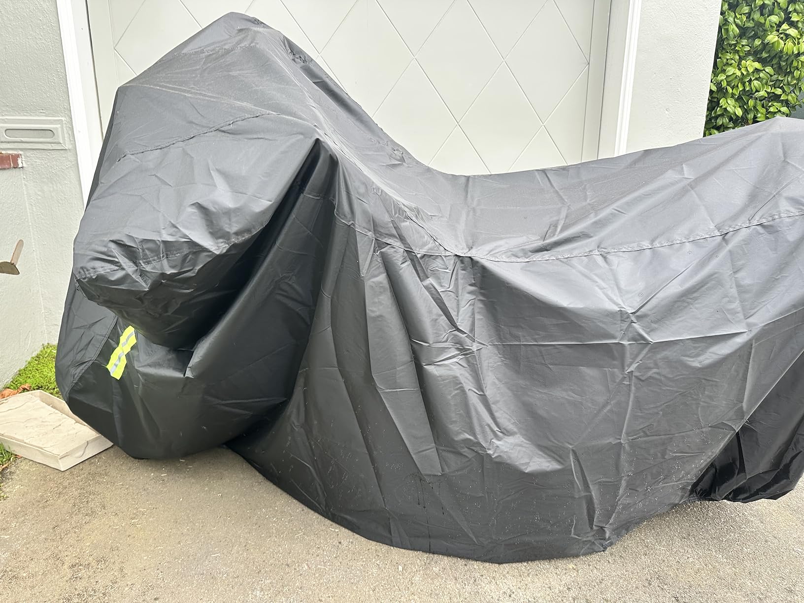 Motorcycle Cover All Season,Universal Weather Quality Waterproof Sun Outdoor Protection Scooter Shelter Tear Proof Night Reflective & Lock-Holes Storage Bag Fits up to 105