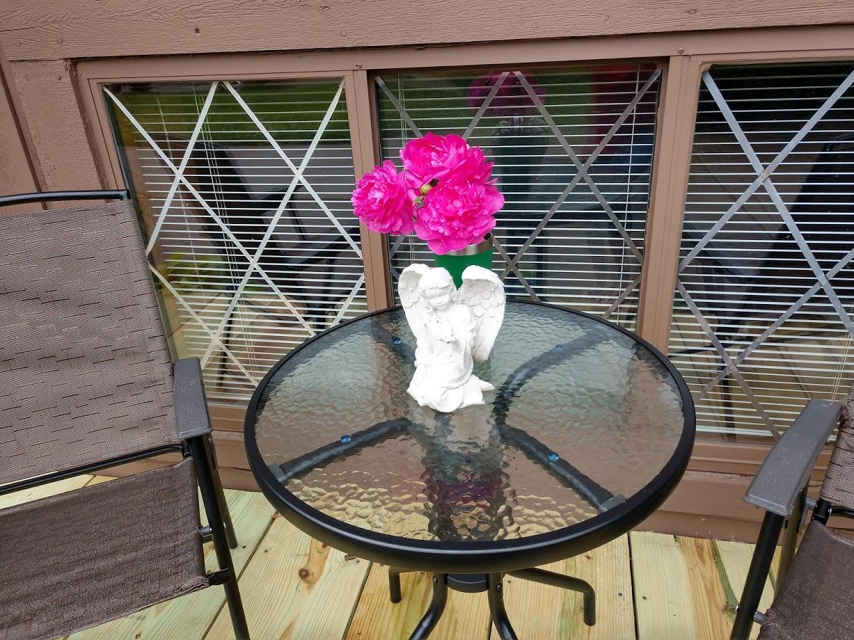 Goplus Patio Bistro Set, 3-Piece Patio Dining Furniture Set with Round Tempered Glass Table, 2 Foldable Chairs, Small Outdoor Folding Chairs & Table Set for Porch Garden Pool Yard customer photo 1