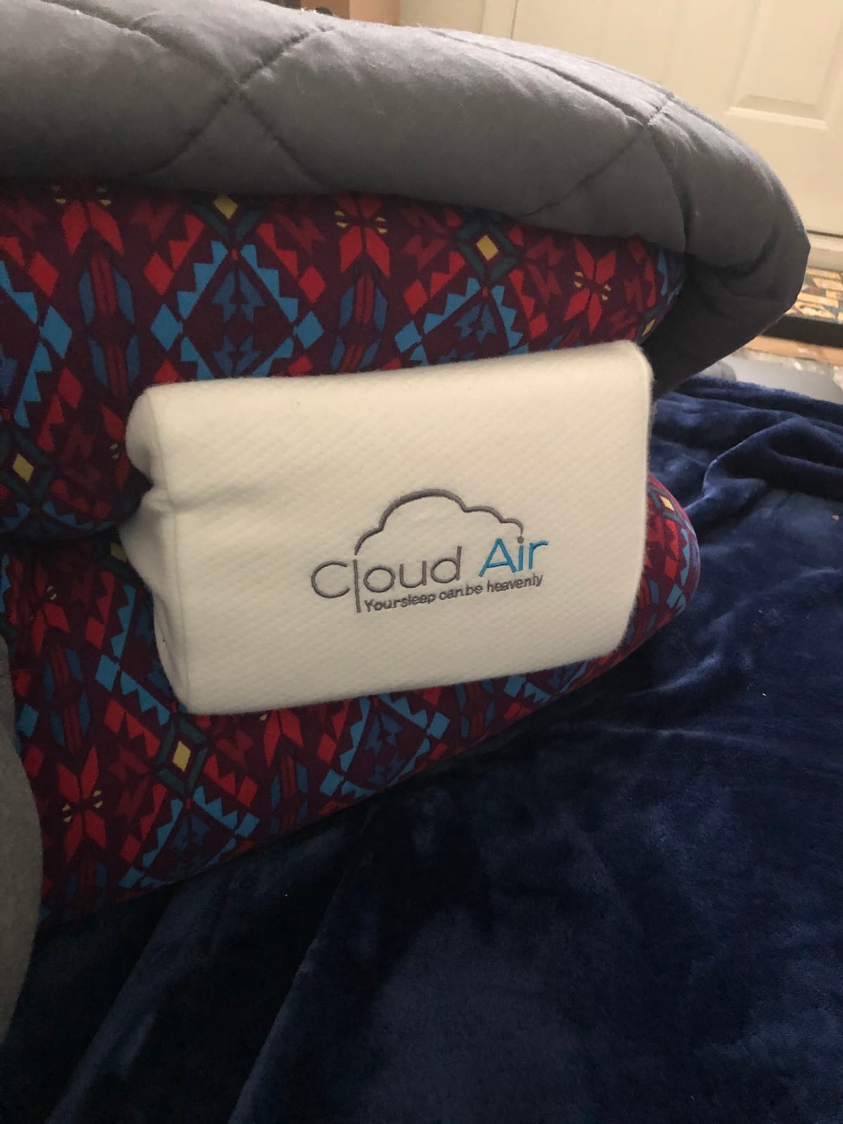 Vaunn Medical Cloud Air Side Sleeper Memory Foam Knee Pillow and Leg Positioner Cushion to Soothe Back, Leg and Hip Discomfort customer photo 2