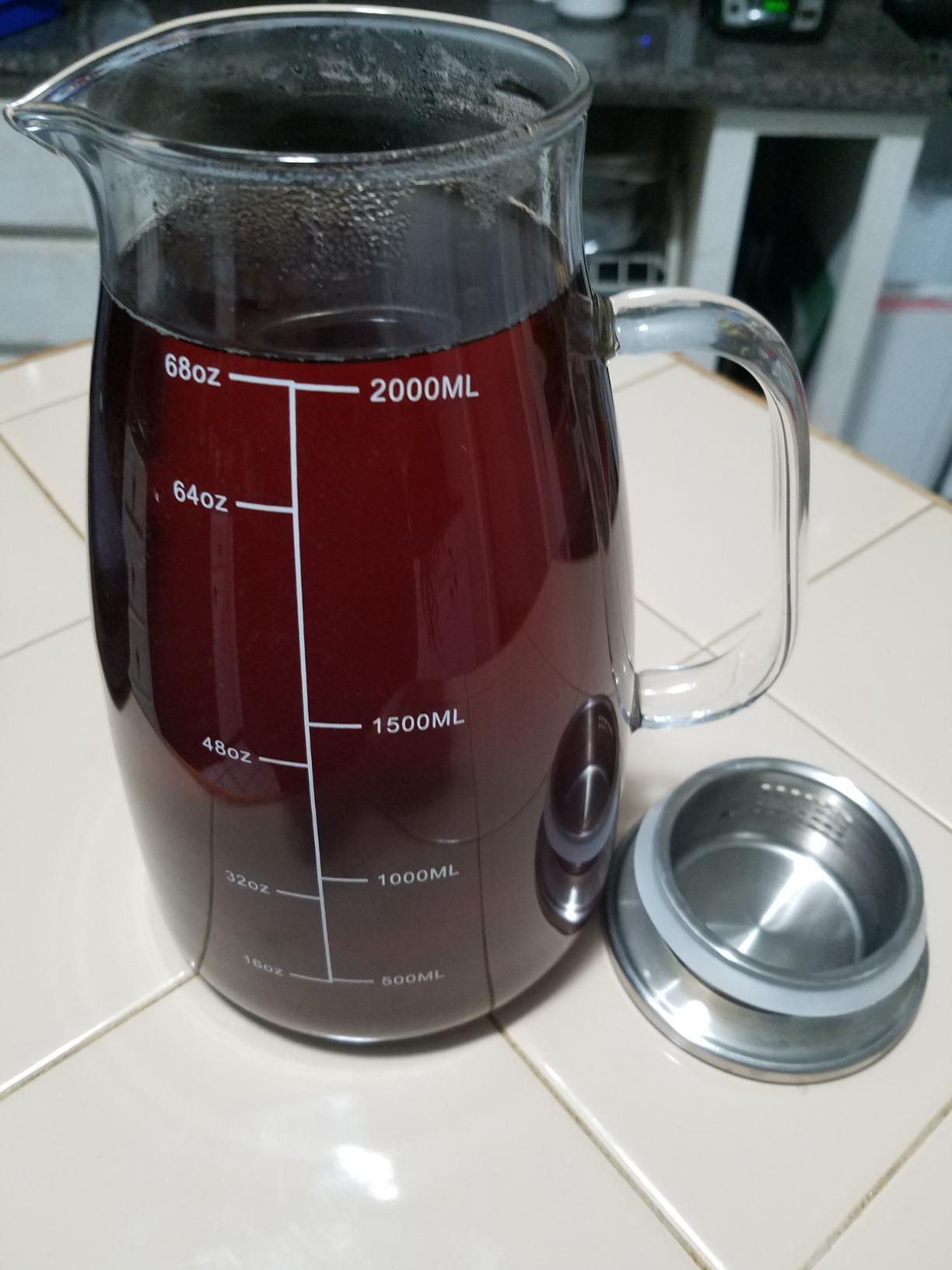 Aofmee Glass Pitcher with Lid and Handle, Glass Water Pitchers, 2 Liter customer photo 2