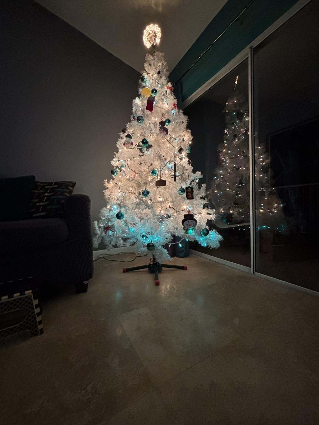 Goliath Welded Steel Artificial Christmas Tree Stand for Artificial Trees 4 to 8 Foot with a 1.25 inch Diameter Pole or Less (Max 8 Foot) customer photo 2