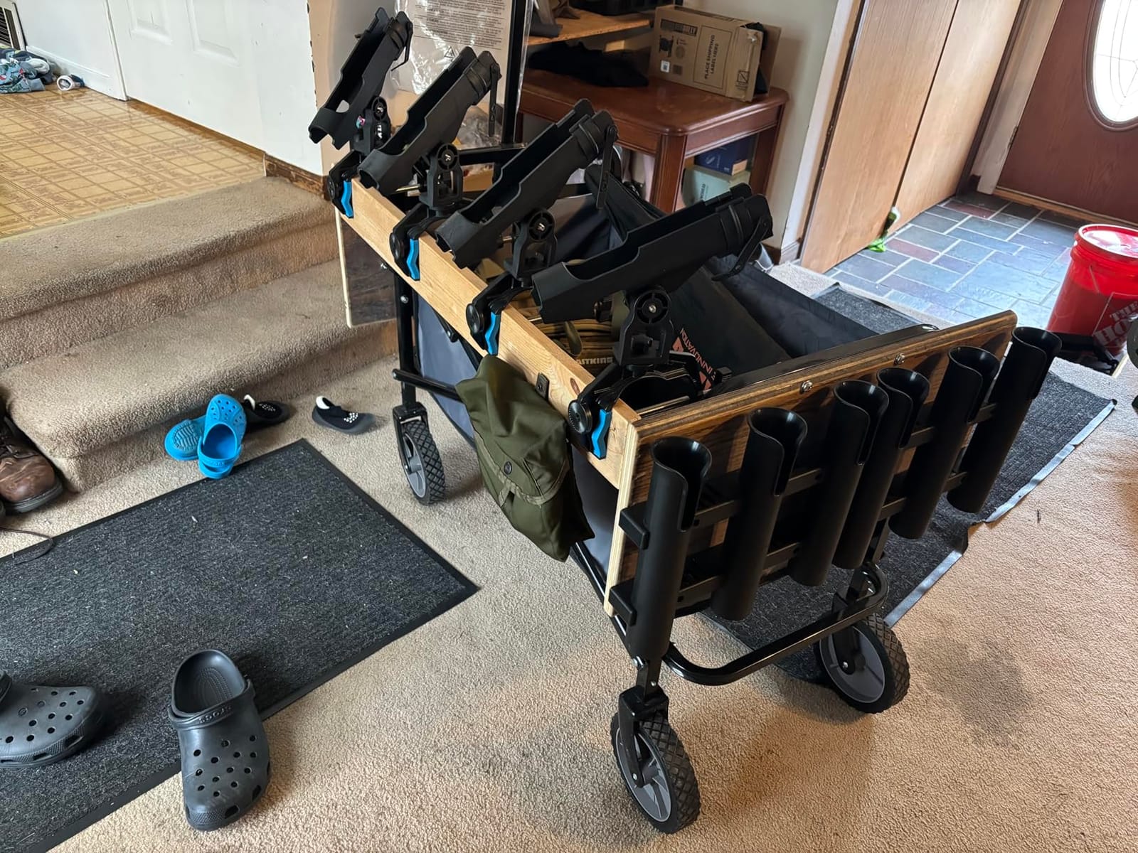 Amazon Basics Collapsible Heavy Duty Utility Wagon for Outdoor Sports, Camping, Garden, and Shopping, 265 Pounds Capacity, 27.6 x 40.9 x 20 inches, Black customer photo 2