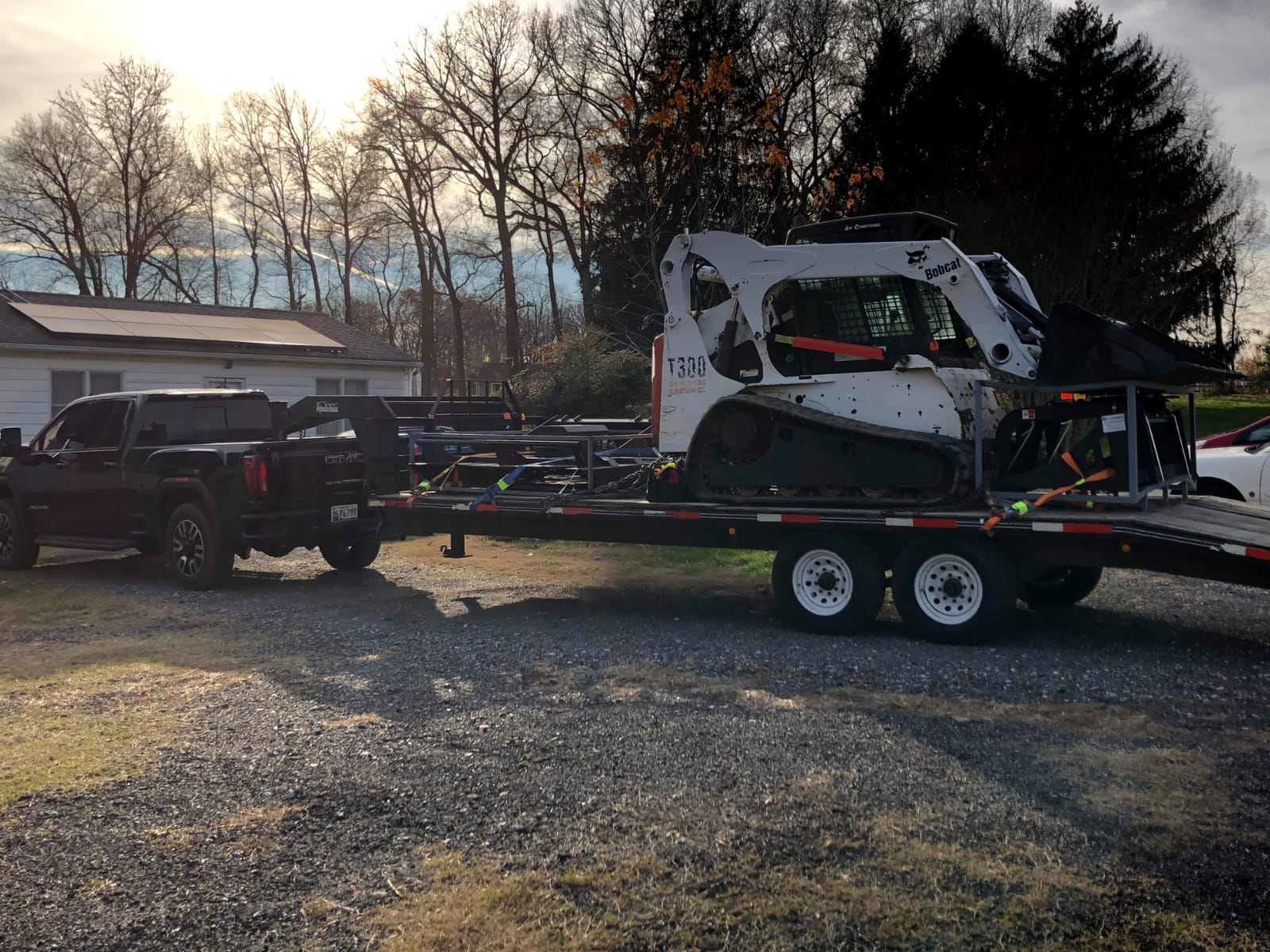 B&W Trailer Hitches Turnoverball Gooseneck Hitch - GNRK1020 - Compatible with 2020-2026 Chevrolet/GMC 2500 & 3500 Trucks customer photo 1