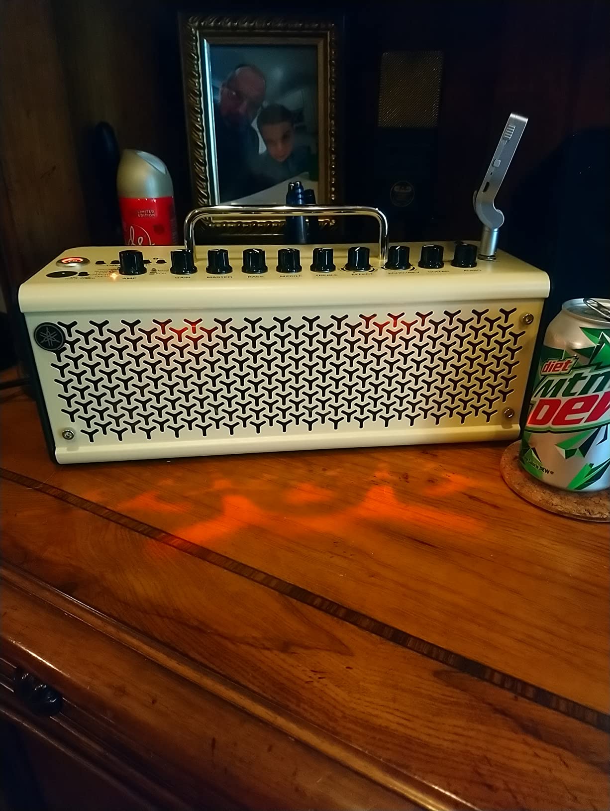 Yamaha THR10II Wired Desktop Guitar Amp , 10W customer photo 1