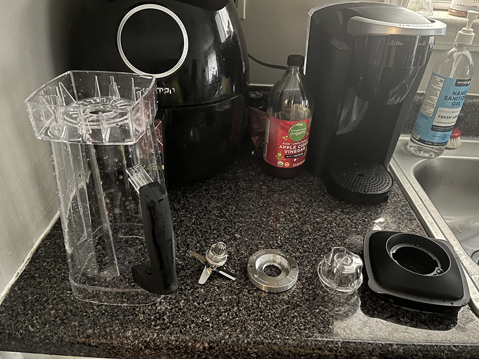 WantJoin Professional Blender, ETL listed 70oz Commercial Blender for kitchen Max 1800W High Power Home and Commercial with Timer, Smoothie Maker 2200ml for Crushing Ice, Frozen Dessert, Soup,fish customer photo 1