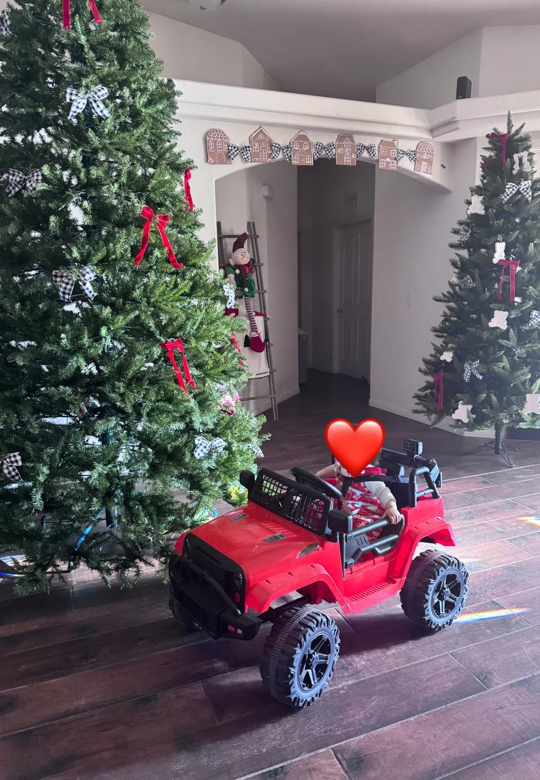 Best Choice Products 12V Kids Electric Vehicle Toy Ride On Car with Parent Remote Control for Toddlers, Seat Harness, 61 lbs Weight Capacity, Locking Doors, Spring Suspension, Bluetooth - Black customer photo 1