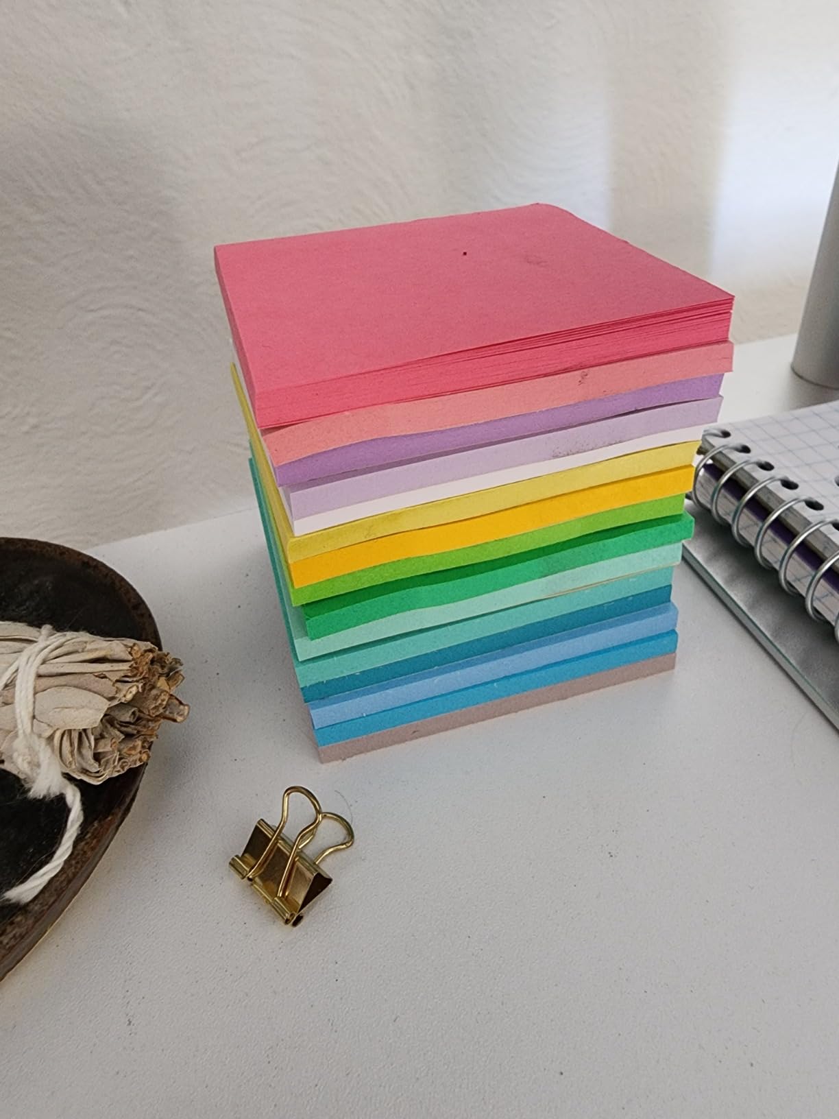 Post-it Super Sticky Notes, 3 x 3 in, Assorted Brights, 15 Pads customer photo 1