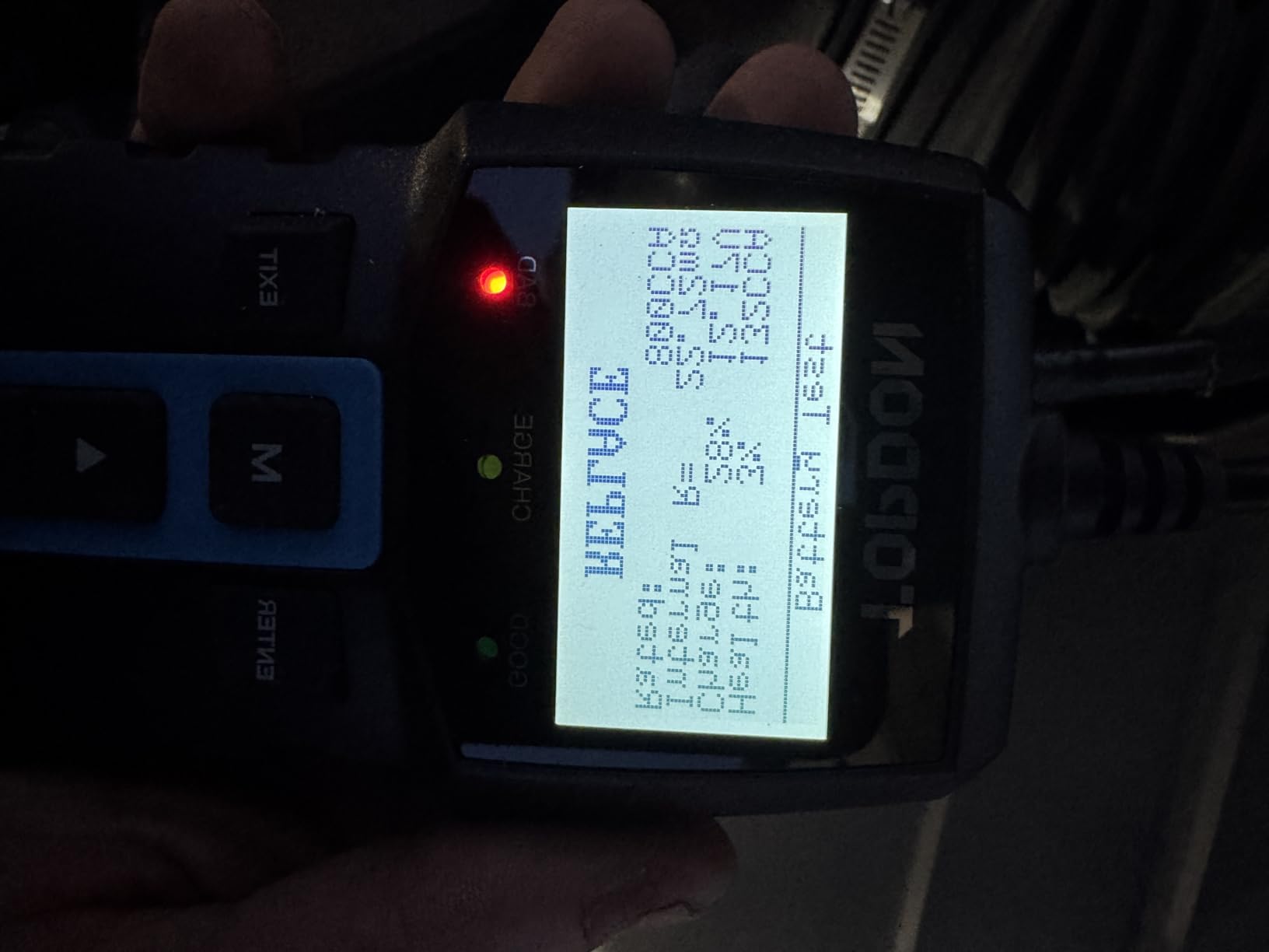 TOPDON BT100 12V Car Battery Tester, Automotive Battery Load Tester customer photo 1