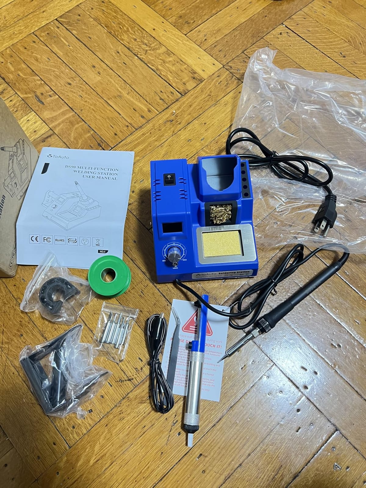 TOAUTO DS90 Soldering Station with °F & °C Dual Digital Display, 90W Soldering Iron, 302℉-842℉ Temperature, Anti-Static & Grounding Wire, Auto Standby & Sleep, 5 Solder Tips, Blue customer photo 1