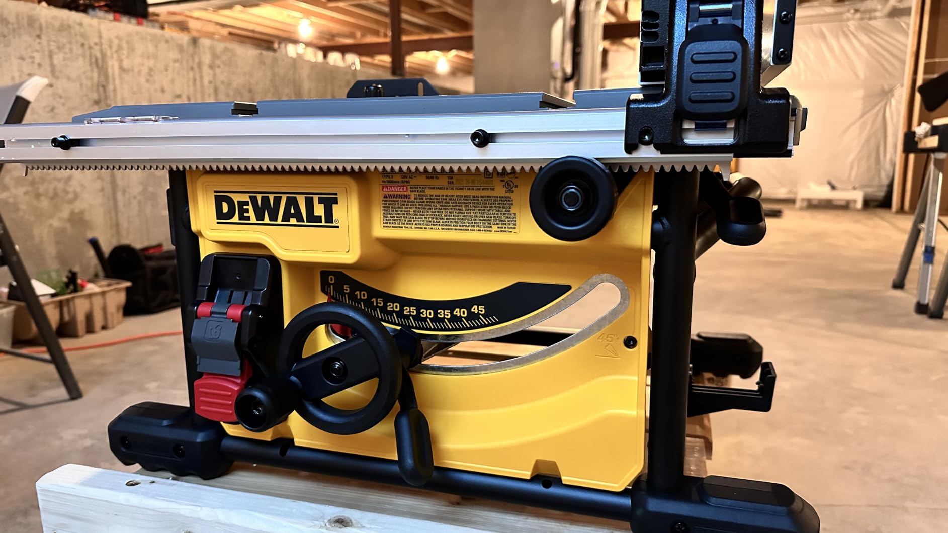 DEWALT 15 Amp 8-1/4 in. Compact Portable Jobsite Table Saw (DWE7485) customer photo 2