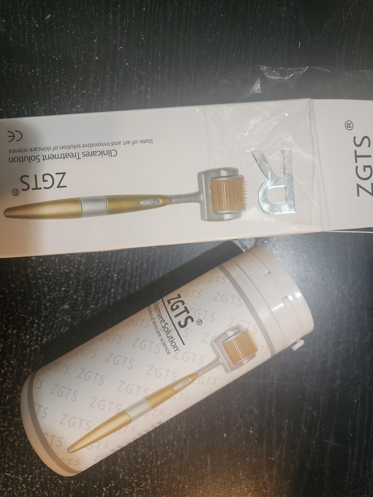 ROSELYNBOUTIQUE Derma Roller for Men & Women - Beauty Tool,0.25mm,Titanium customer photo 2