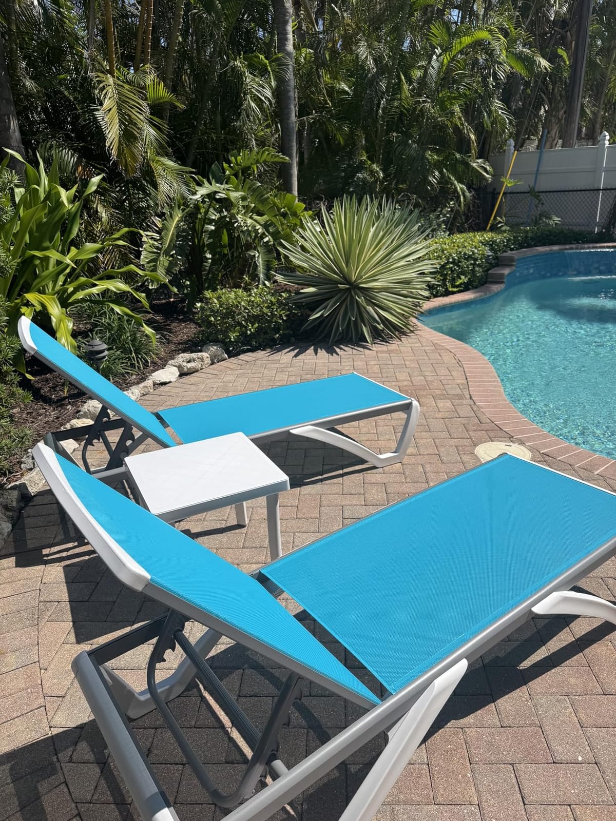 Kozyard Outdoor Chaise Lounge Chair, Full Flat Adjustable Patio Lounger with Aluminum Frame & Resin Legs, Textilene Fabric for Poolside, Backyard & Beach (Gray, Chair) customer photo 2