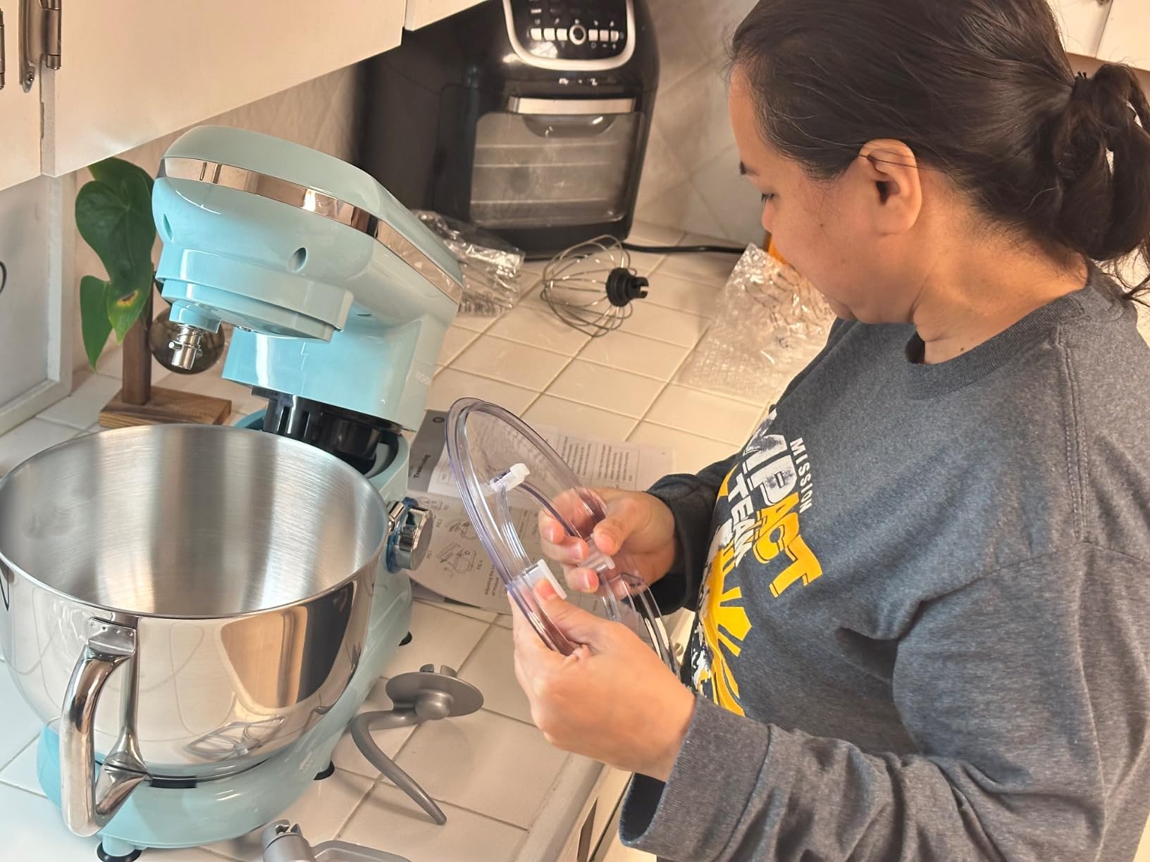VIVOHOME Stand Mixer, 6-Quart Tilt-Head Kitchen Mixer with Bowl, Gray customer photo 1