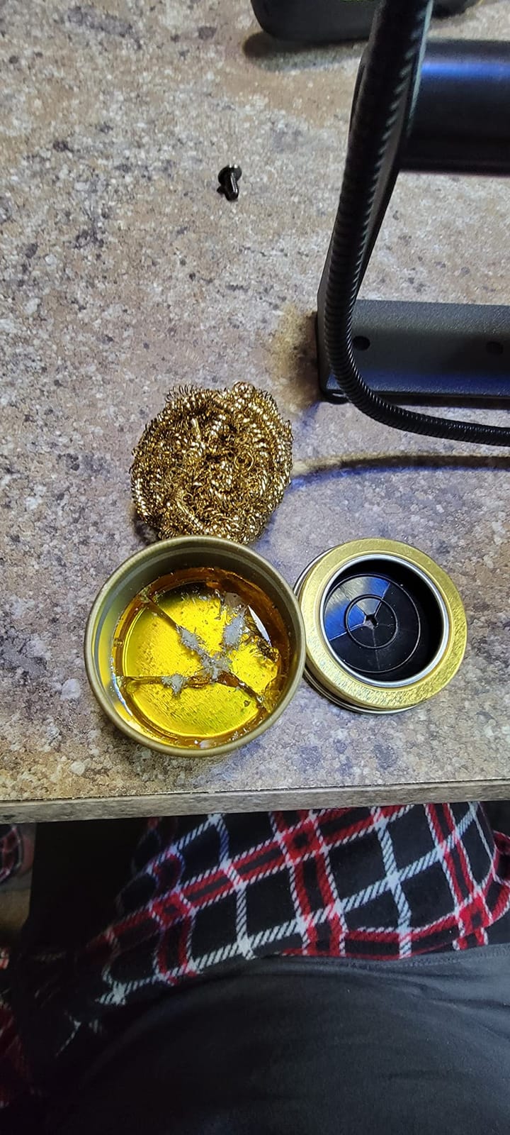 X-Tronic 3060-PRO Soldering Iron Station Kit 75W with 5 Extra Tips, Mini Mag Lamp, 4 Helping Hands, Solder Sucker, Tweezers, 50g Solder, Brass Sponge w/Flux, Sleep Func, °C/°F, 3 Temp Presets! customer photo 2
